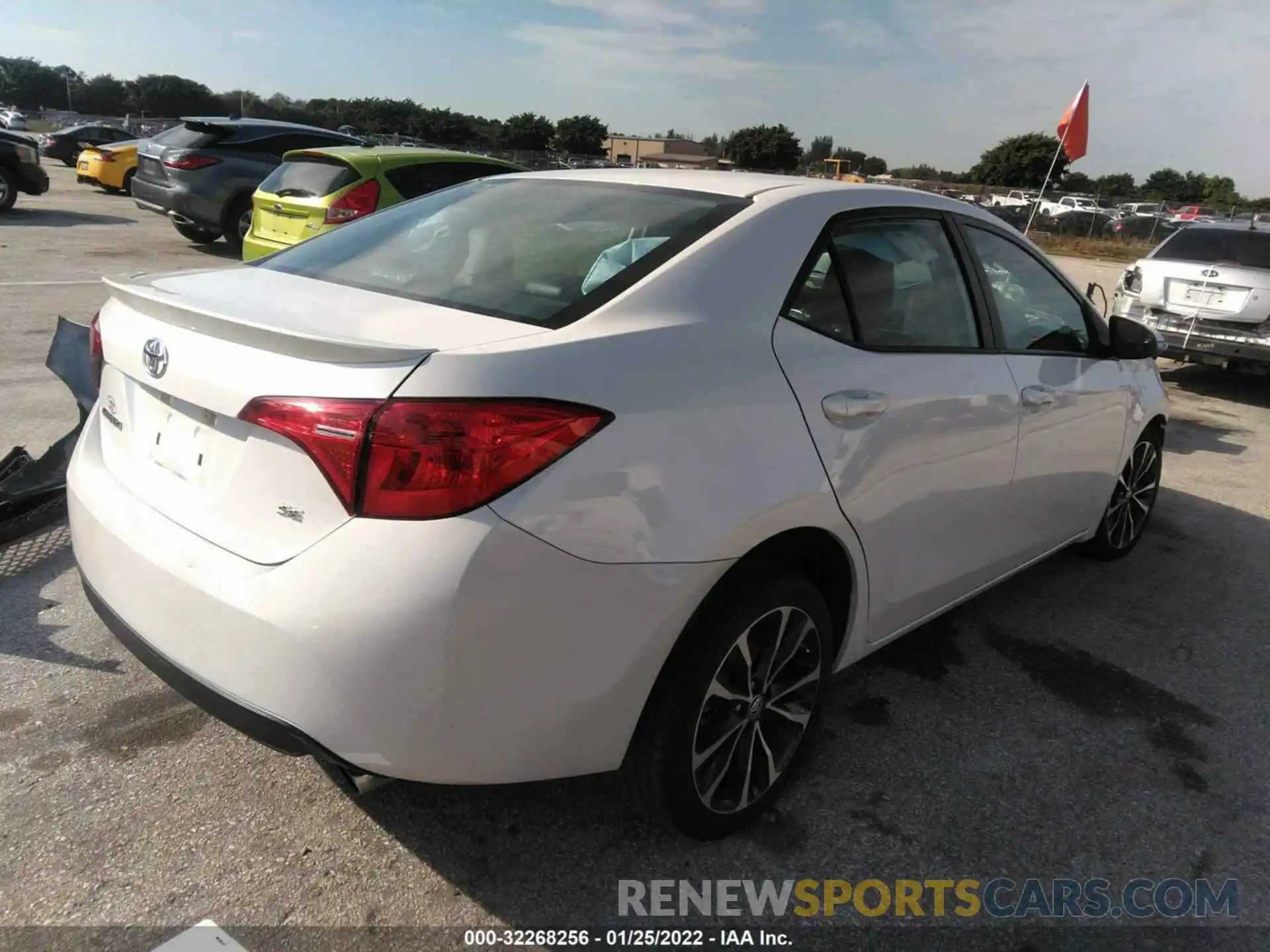 4 Photograph of a damaged car 5YFBURHE5KP936500 TOYOTA COROLLA 2019