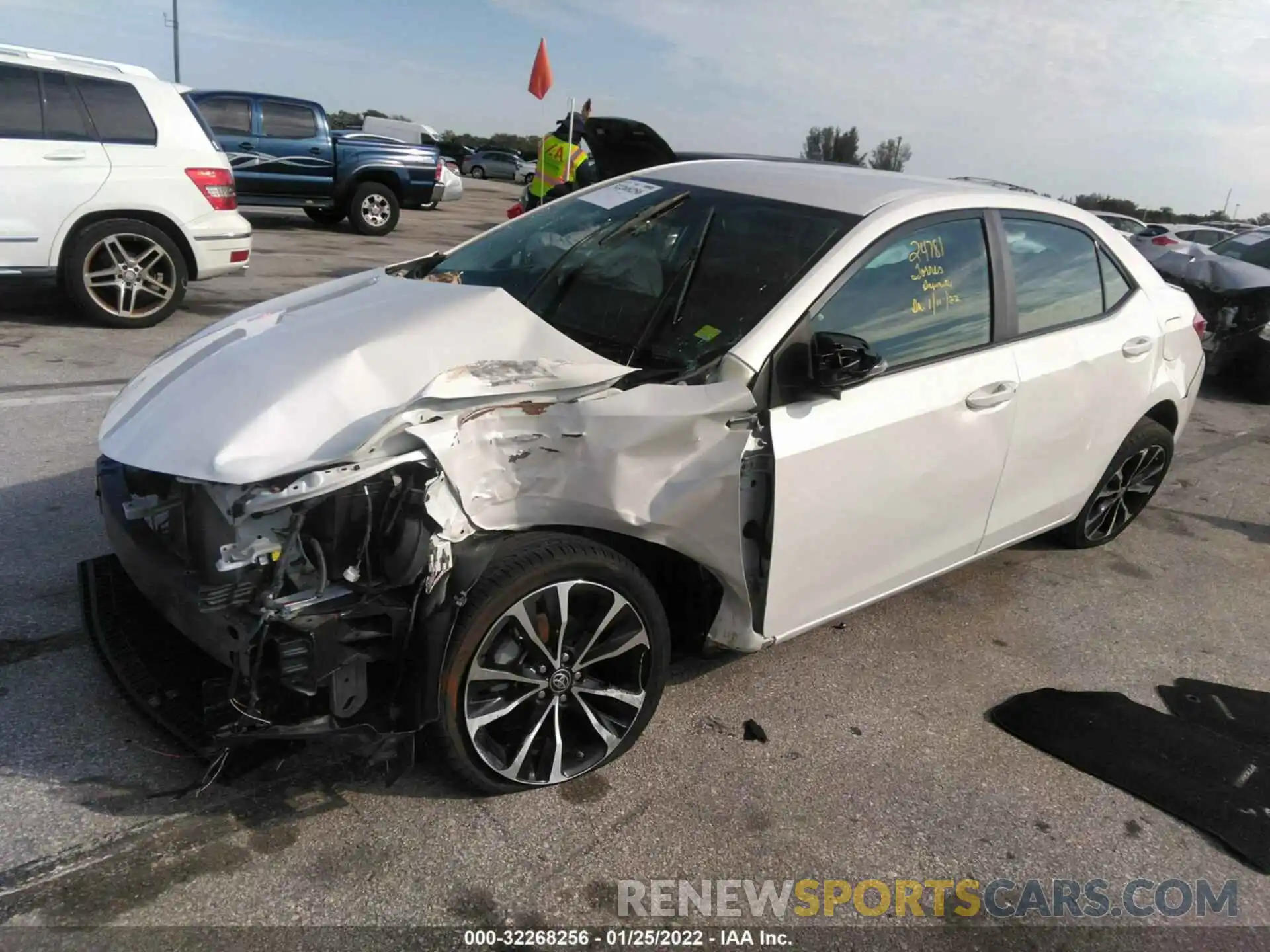 6 Photograph of a damaged car 5YFBURHE5KP936500 TOYOTA COROLLA 2019