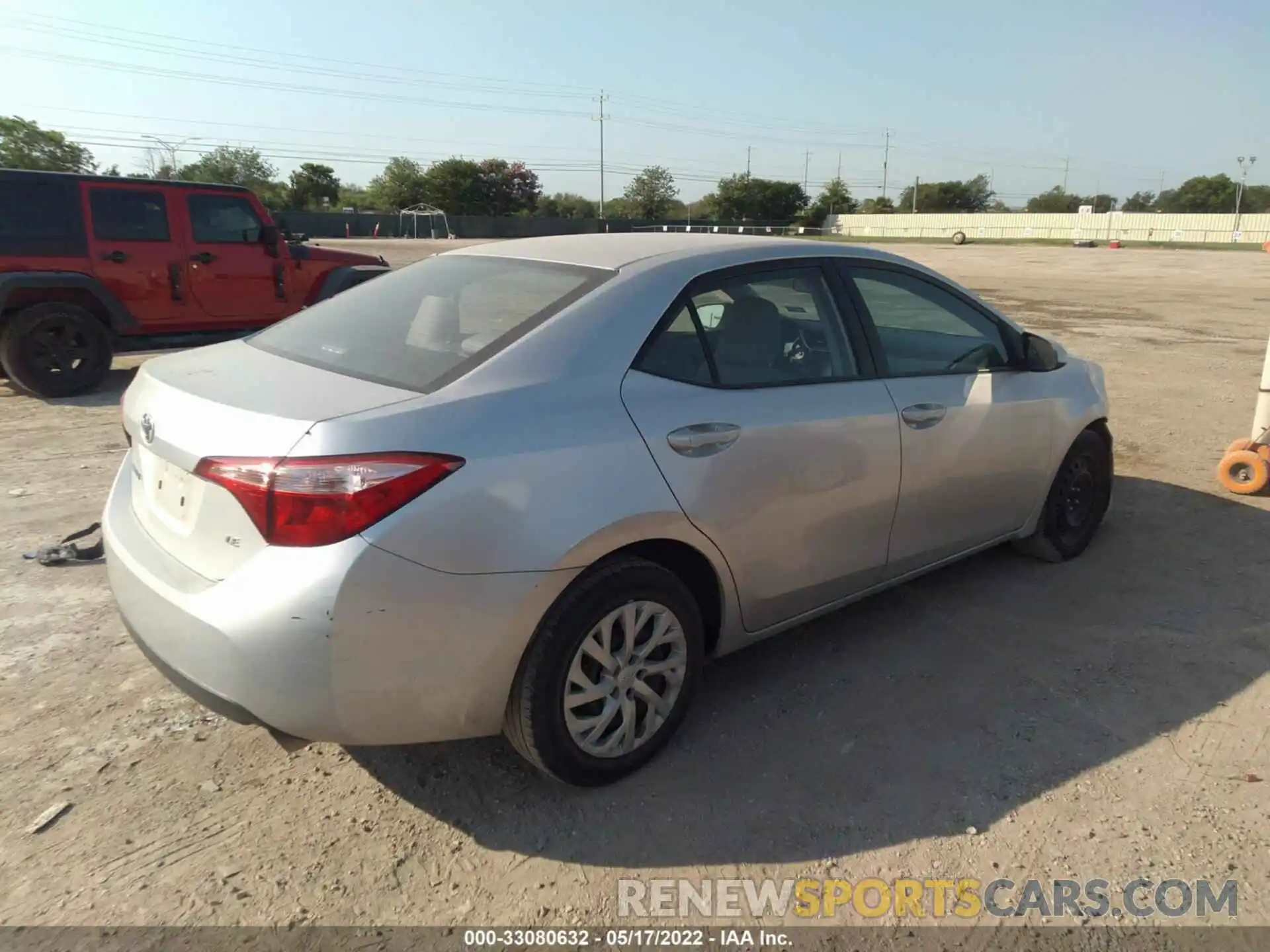 4 Photograph of a damaged car 5YFBURHE5KP936951 TOYOTA COROLLA 2019