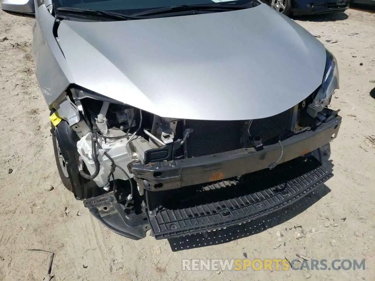 9 Photograph of a damaged car 5YFBURHE5KP938120 TOYOTA COROLLA 2019