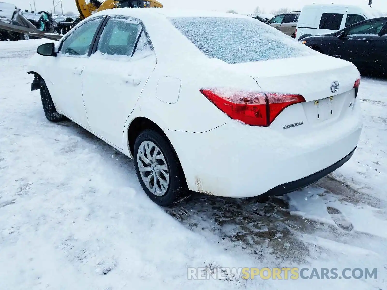 3 Photograph of a damaged car 5YFBURHE5KP938215 TOYOTA COROLLA 2019