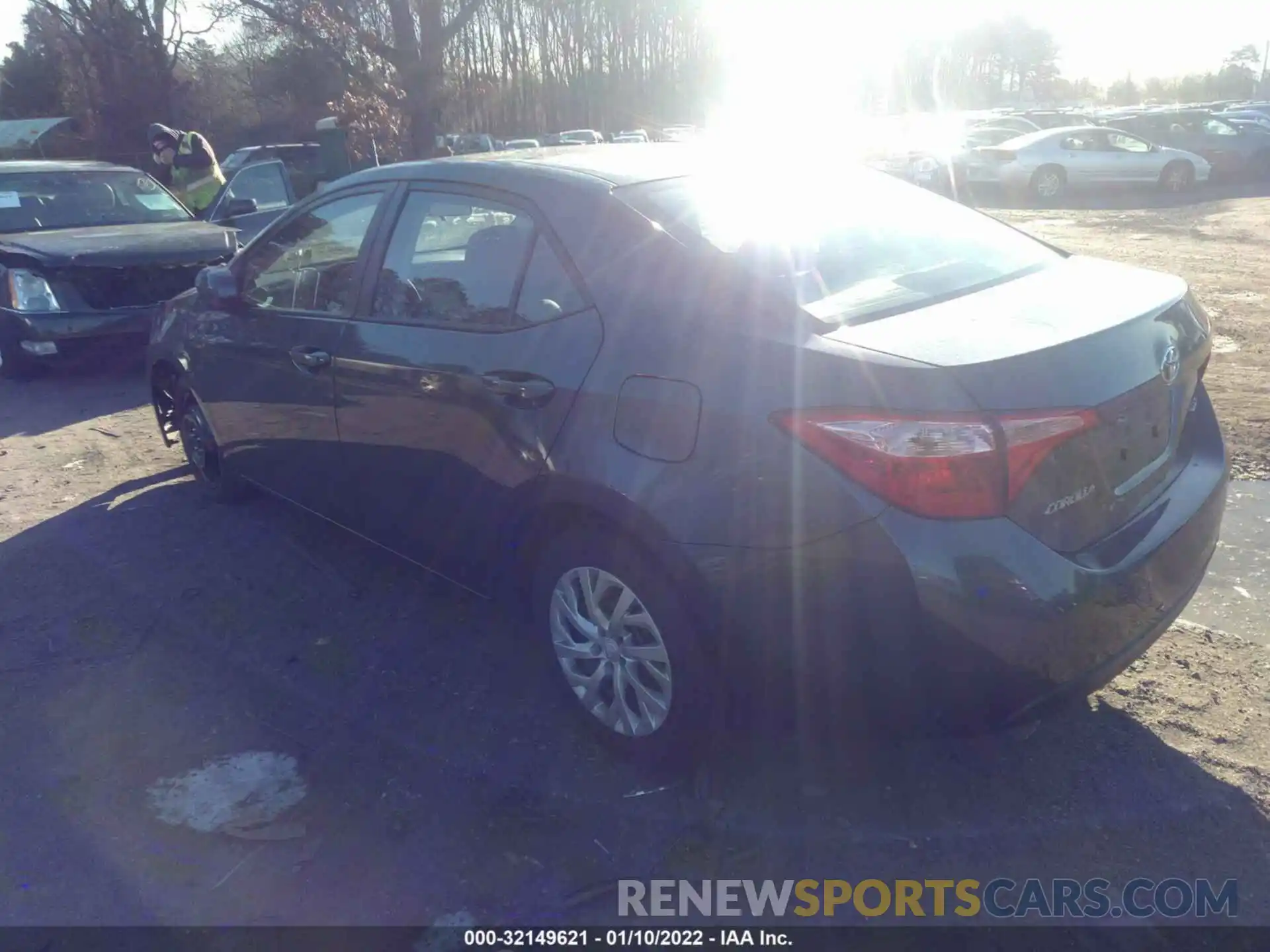 3 Photograph of a damaged car 5YFBURHE5KP938666 TOYOTA COROLLA 2019