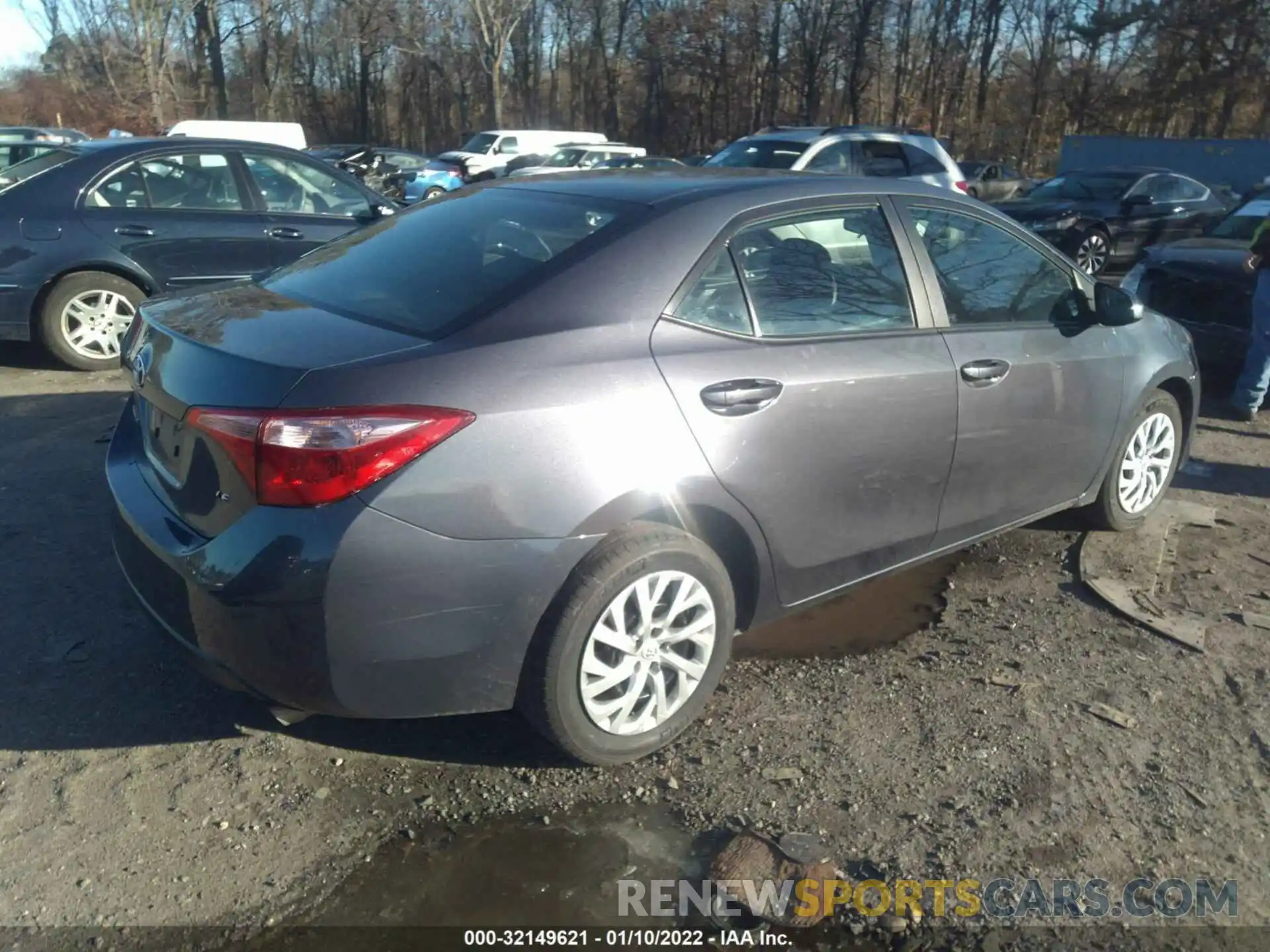 4 Photograph of a damaged car 5YFBURHE5KP938666 TOYOTA COROLLA 2019