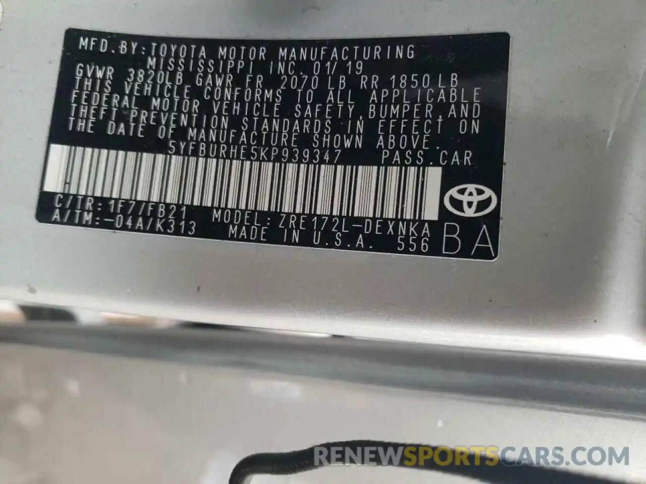 10 Photograph of a damaged car 5YFBURHE5KP939347 TOYOTA COROLLA 2019