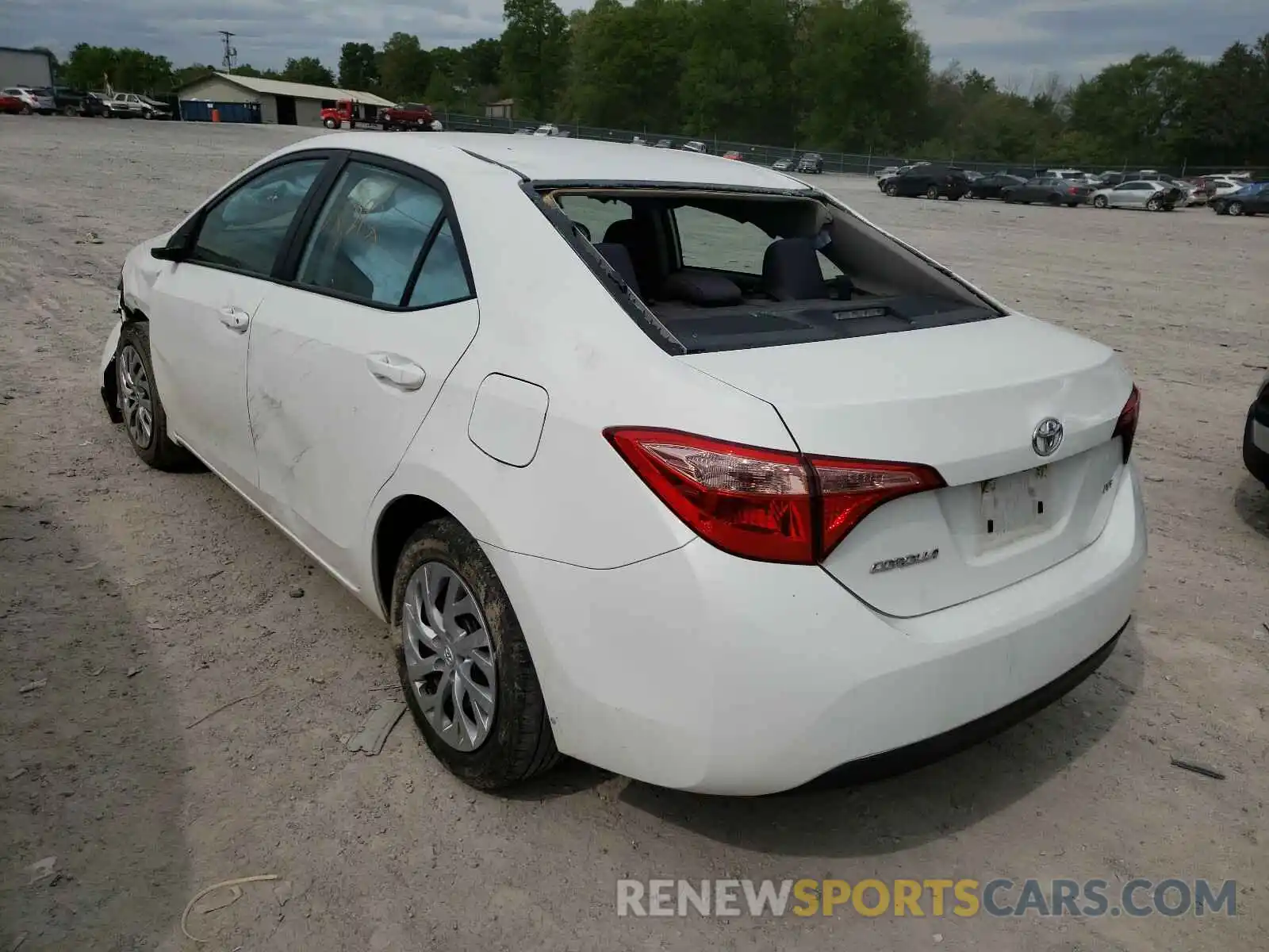 3 Photograph of a damaged car 5YFBURHE5KP939364 TOYOTA COROLLA 2019