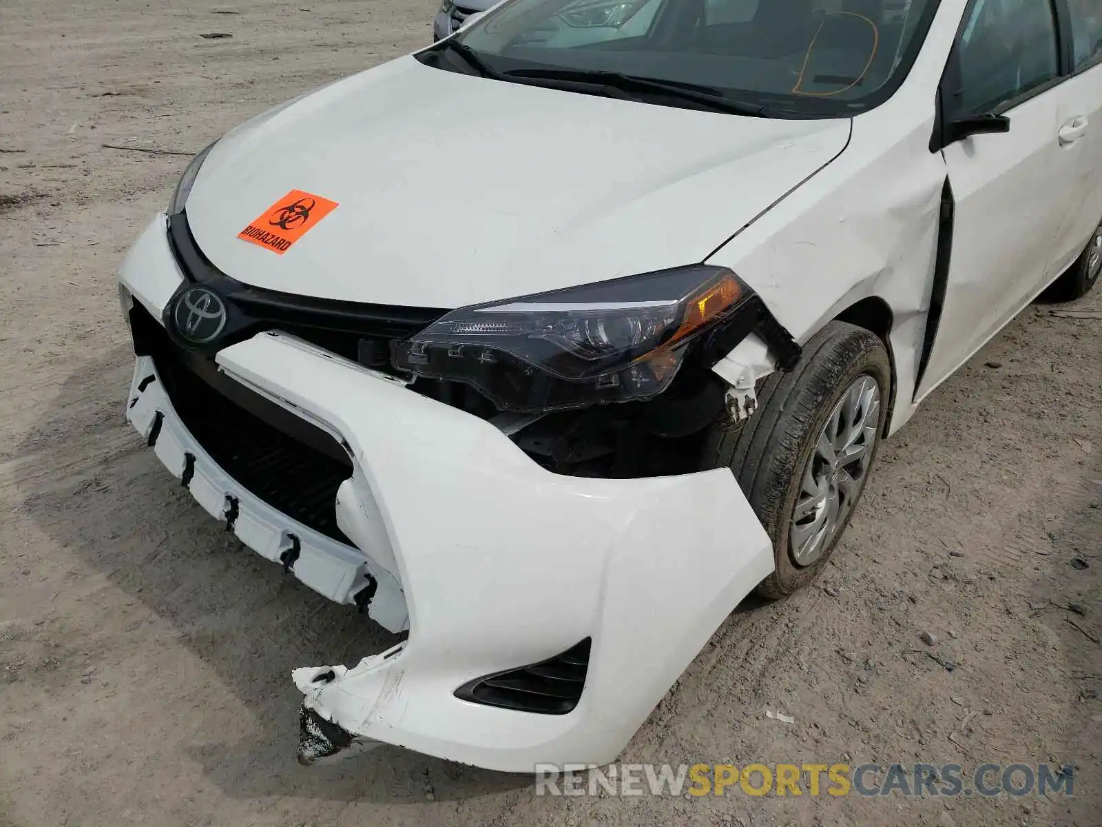 9 Photograph of a damaged car 5YFBURHE5KP939364 TOYOTA COROLLA 2019