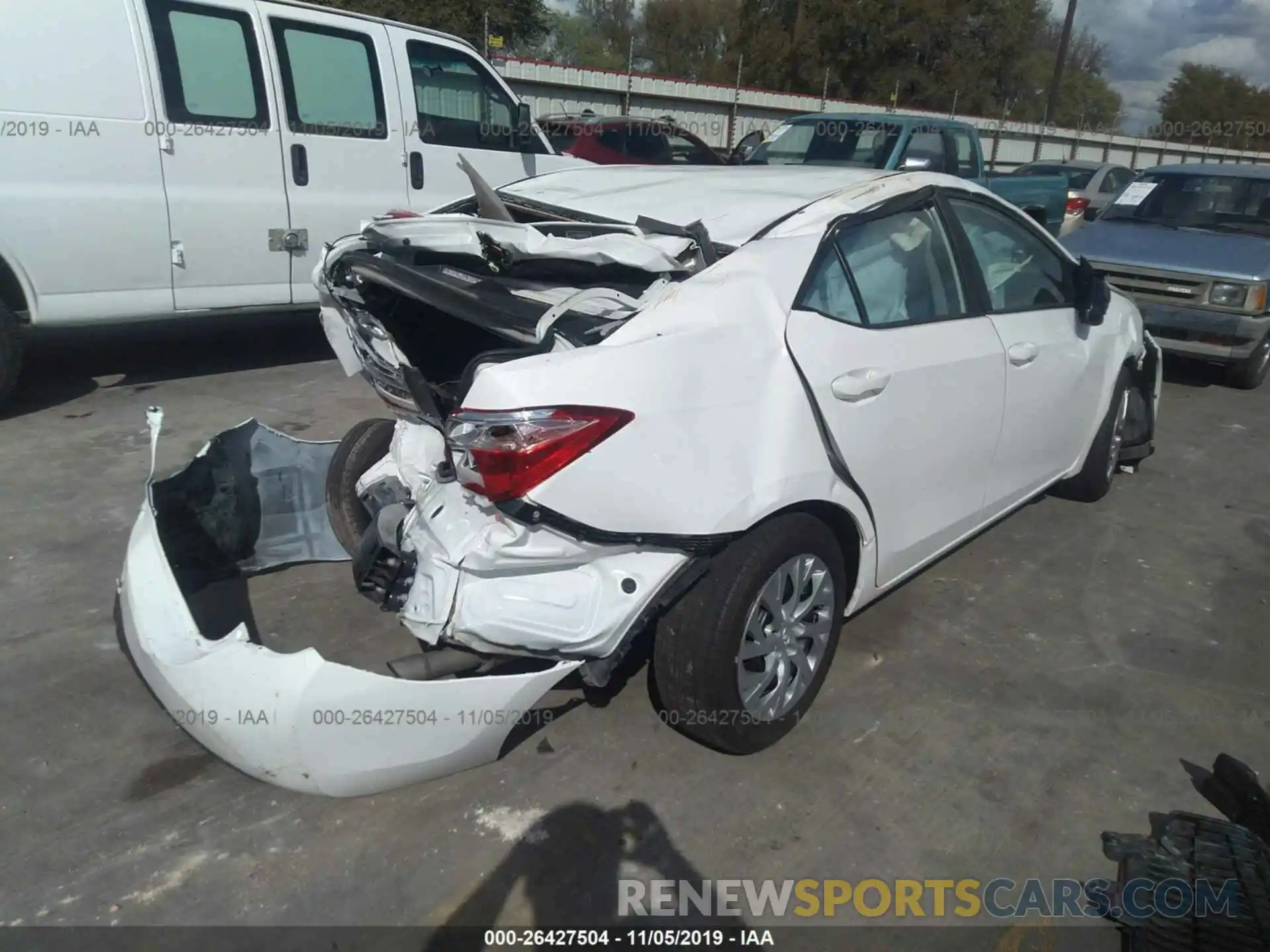 4 Photograph of a damaged car 5YFBURHE5KP939610 TOYOTA COROLLA 2019