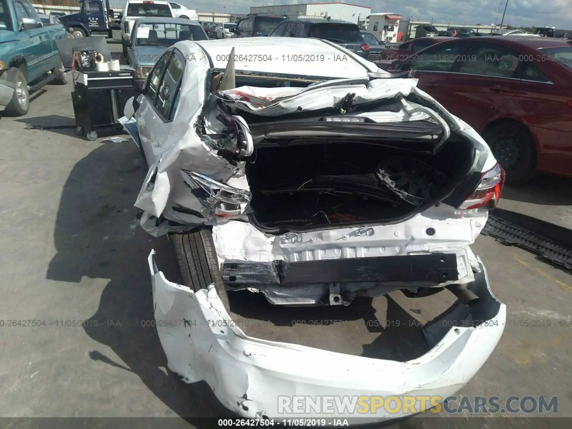 6 Photograph of a damaged car 5YFBURHE5KP939610 TOYOTA COROLLA 2019