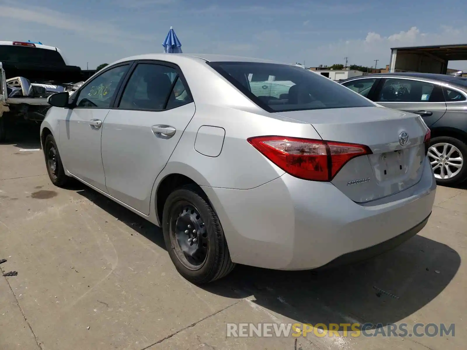 3 Photograph of a damaged car 5YFBURHE5KP939882 TOYOTA COROLLA 2019