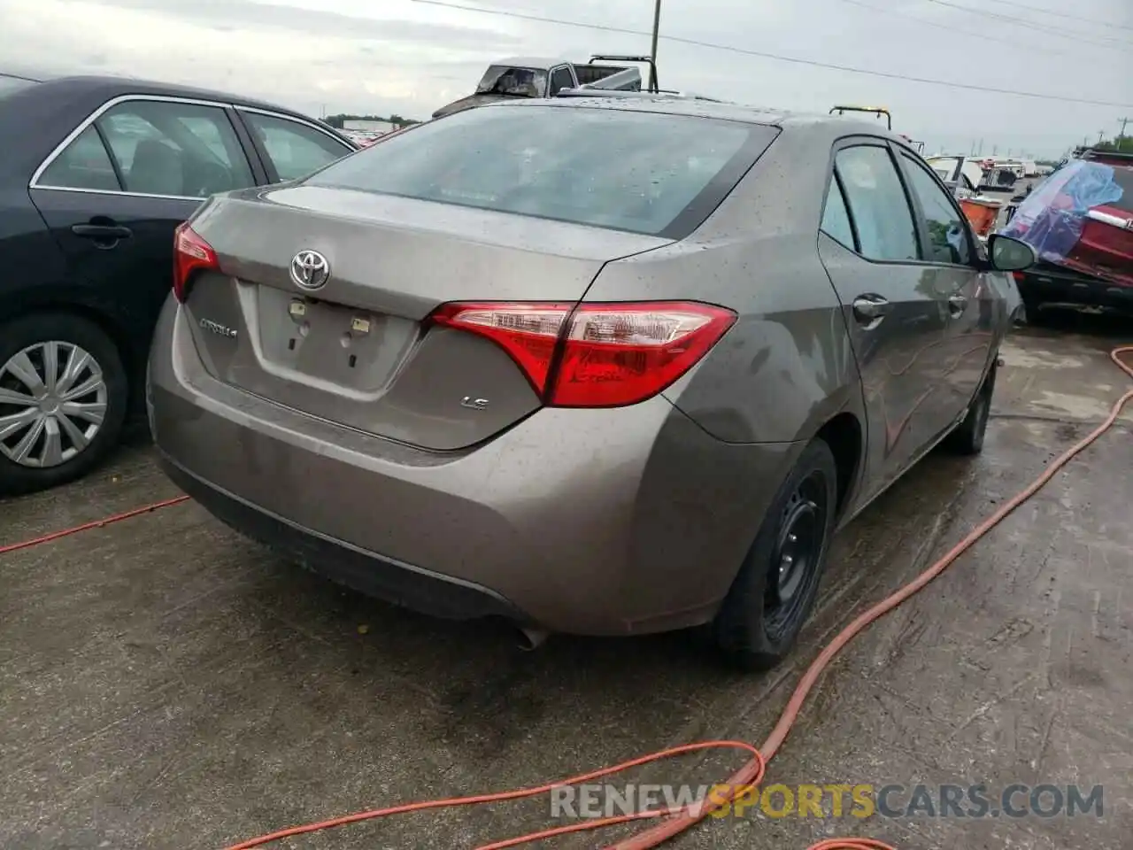 4 Photograph of a damaged car 5YFBURHE5KP939901 TOYOTA COROLLA 2019