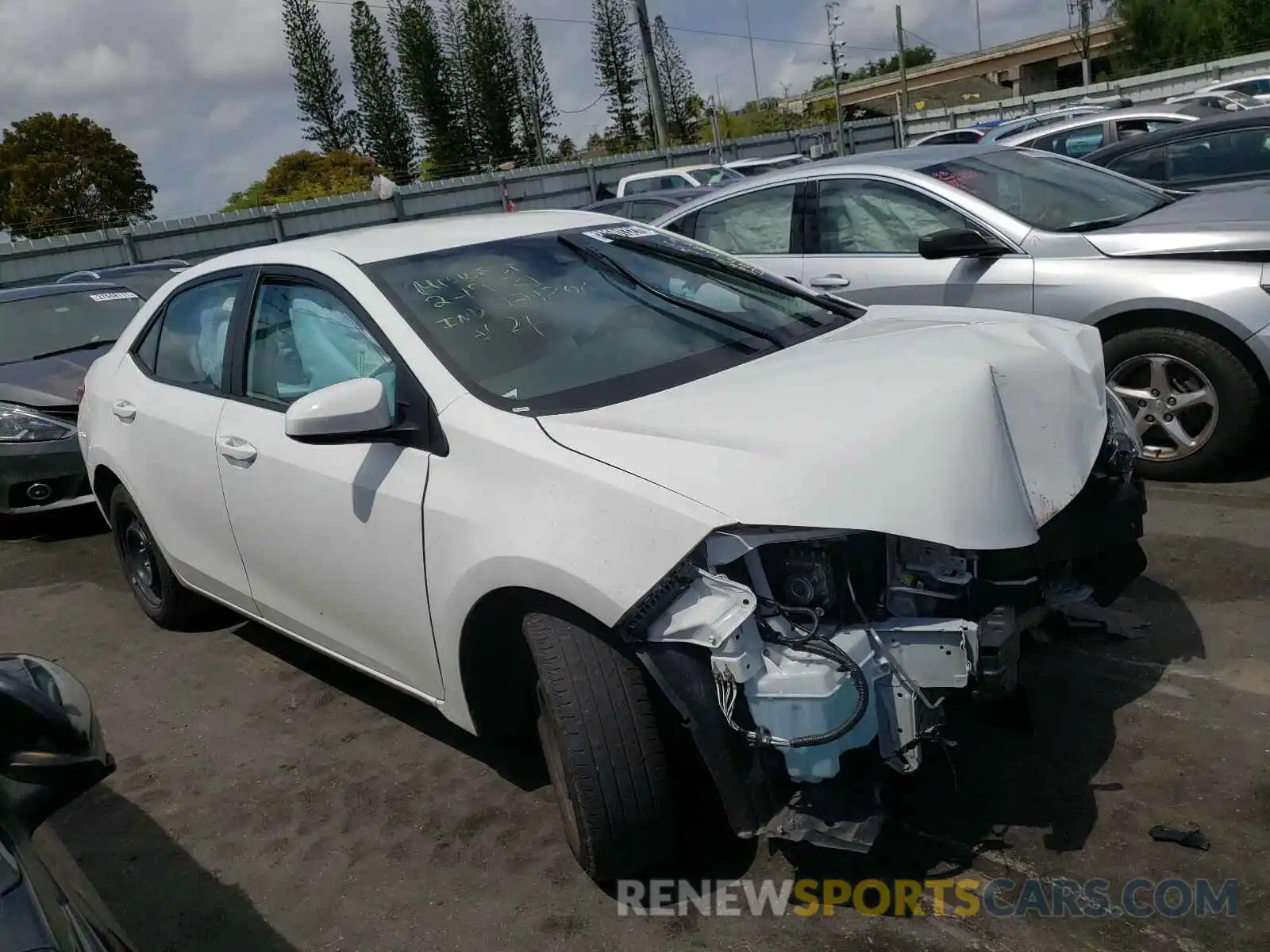 1 Photograph of a damaged car 5YFBURHE5KP940272 TOYOTA COROLLA 2019