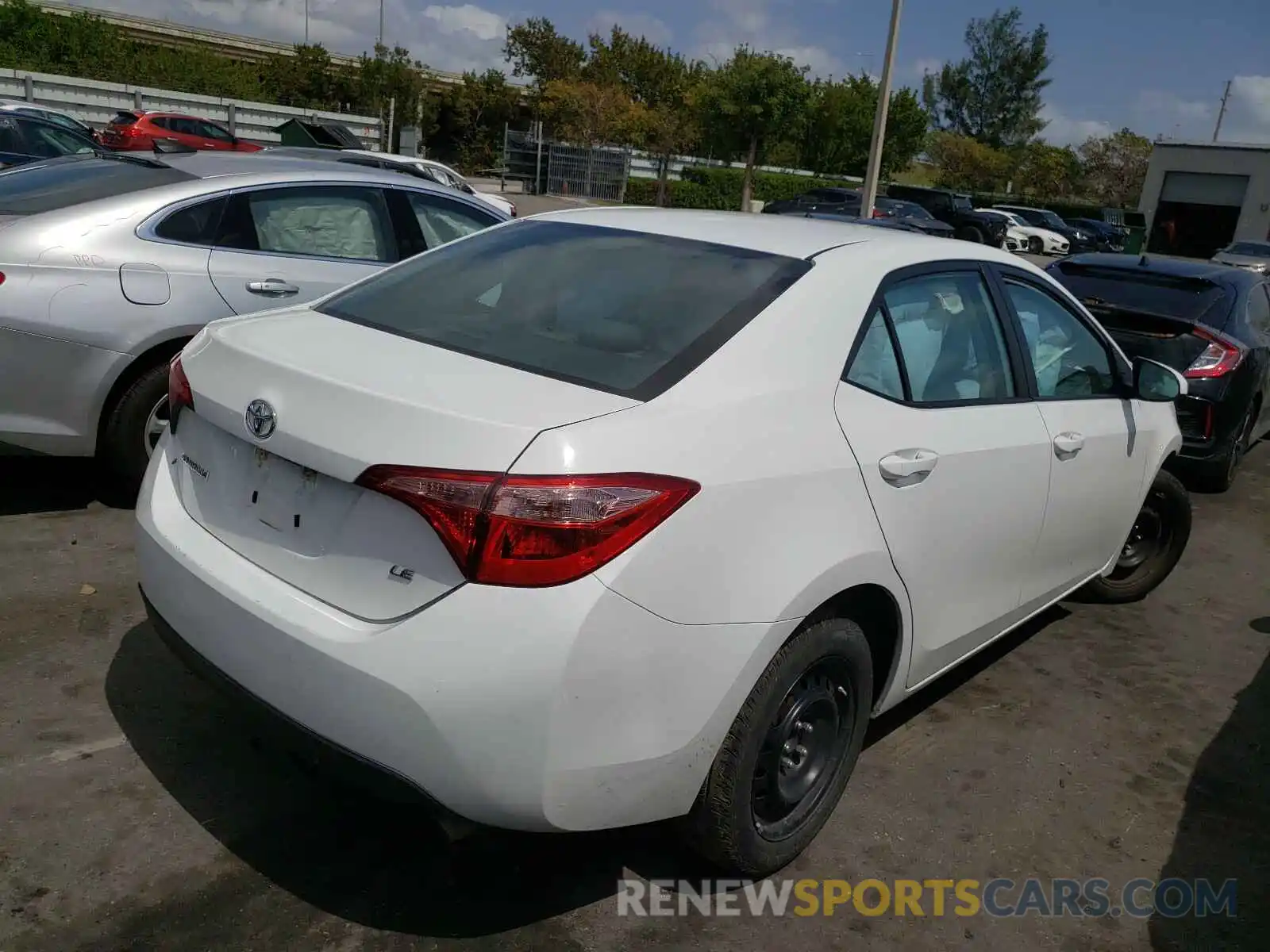 4 Photograph of a damaged car 5YFBURHE5KP940272 TOYOTA COROLLA 2019