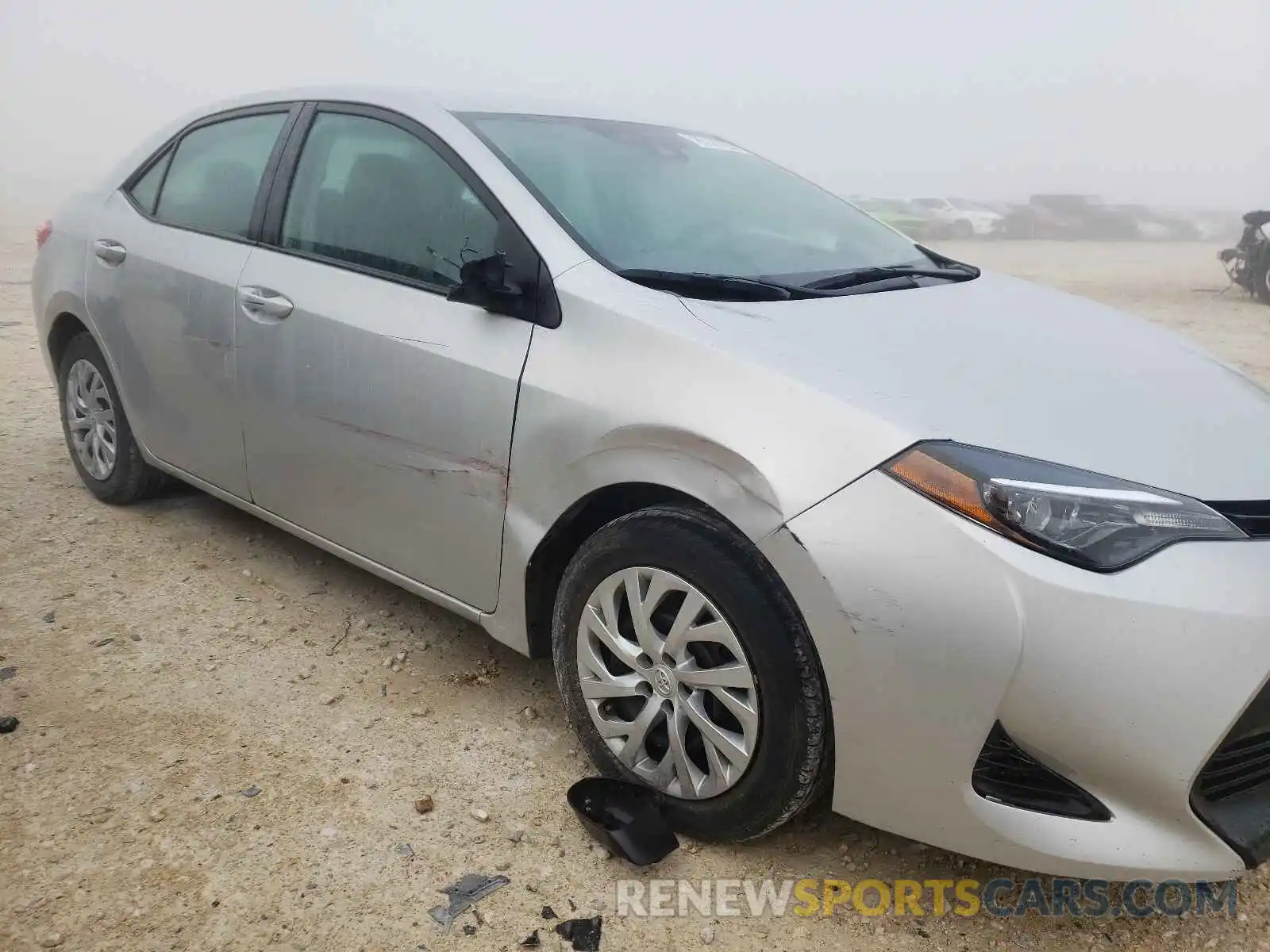 9 Photograph of a damaged car 5YFBURHE5KP940613 TOYOTA COROLLA 2019