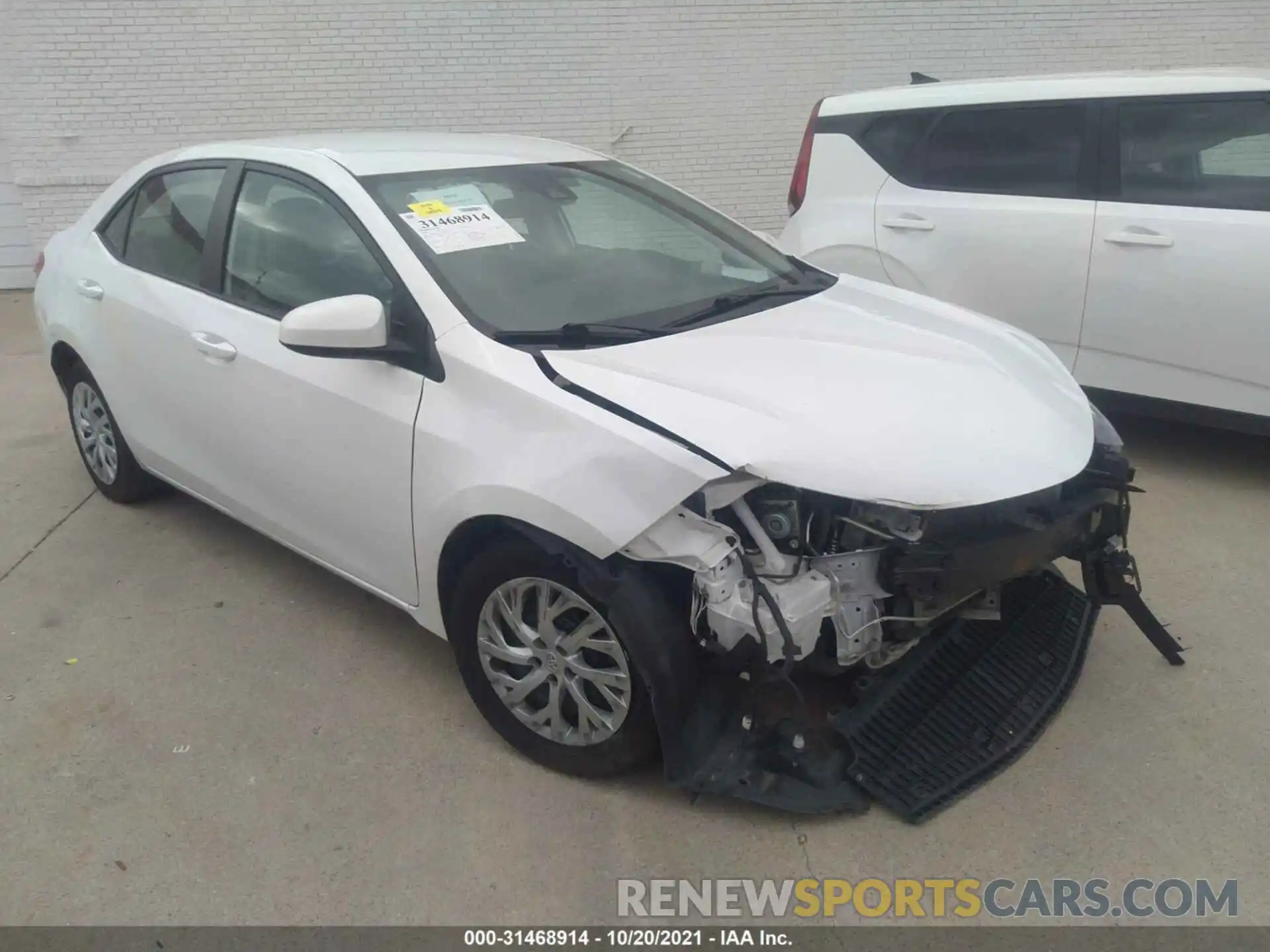 1 Photograph of a damaged car 5YFBURHE5KP940823 TOYOTA COROLLA 2019