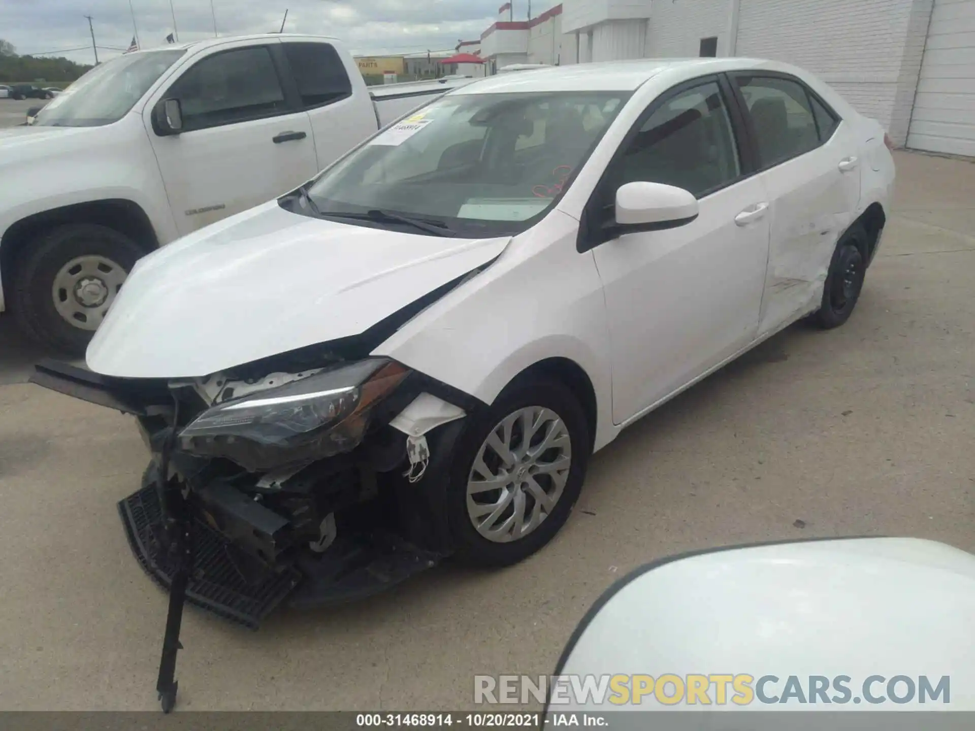 2 Photograph of a damaged car 5YFBURHE5KP940823 TOYOTA COROLLA 2019