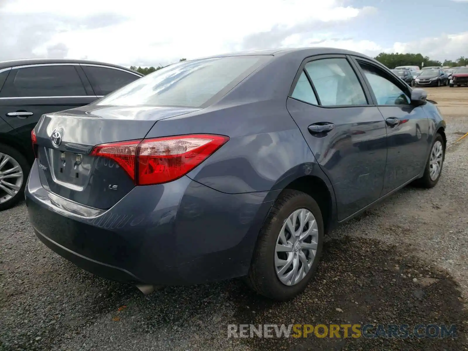 4 Photograph of a damaged car 5YFBURHE5KP941034 TOYOTA COROLLA 2019