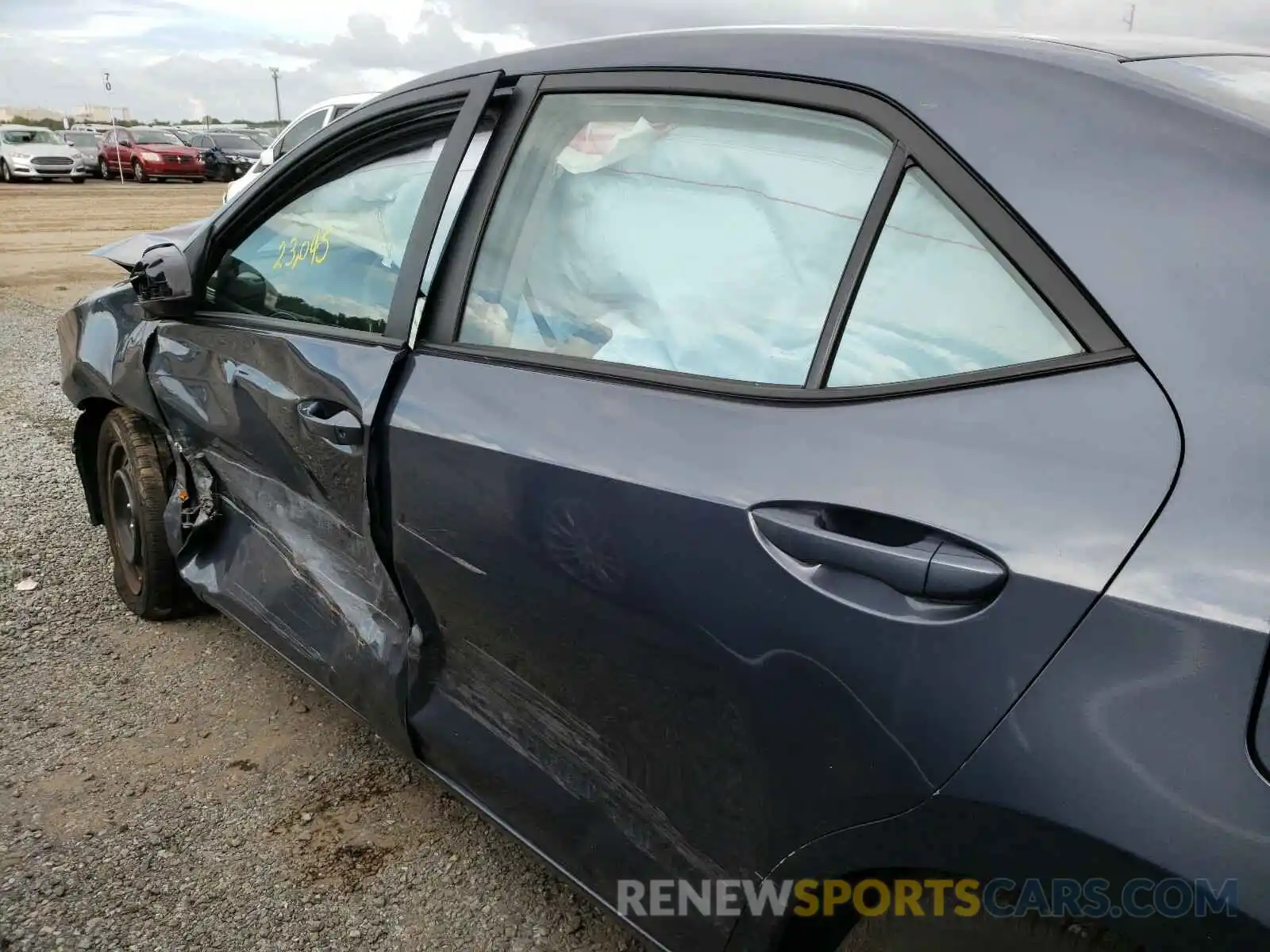 9 Photograph of a damaged car 5YFBURHE5KP941034 TOYOTA COROLLA 2019