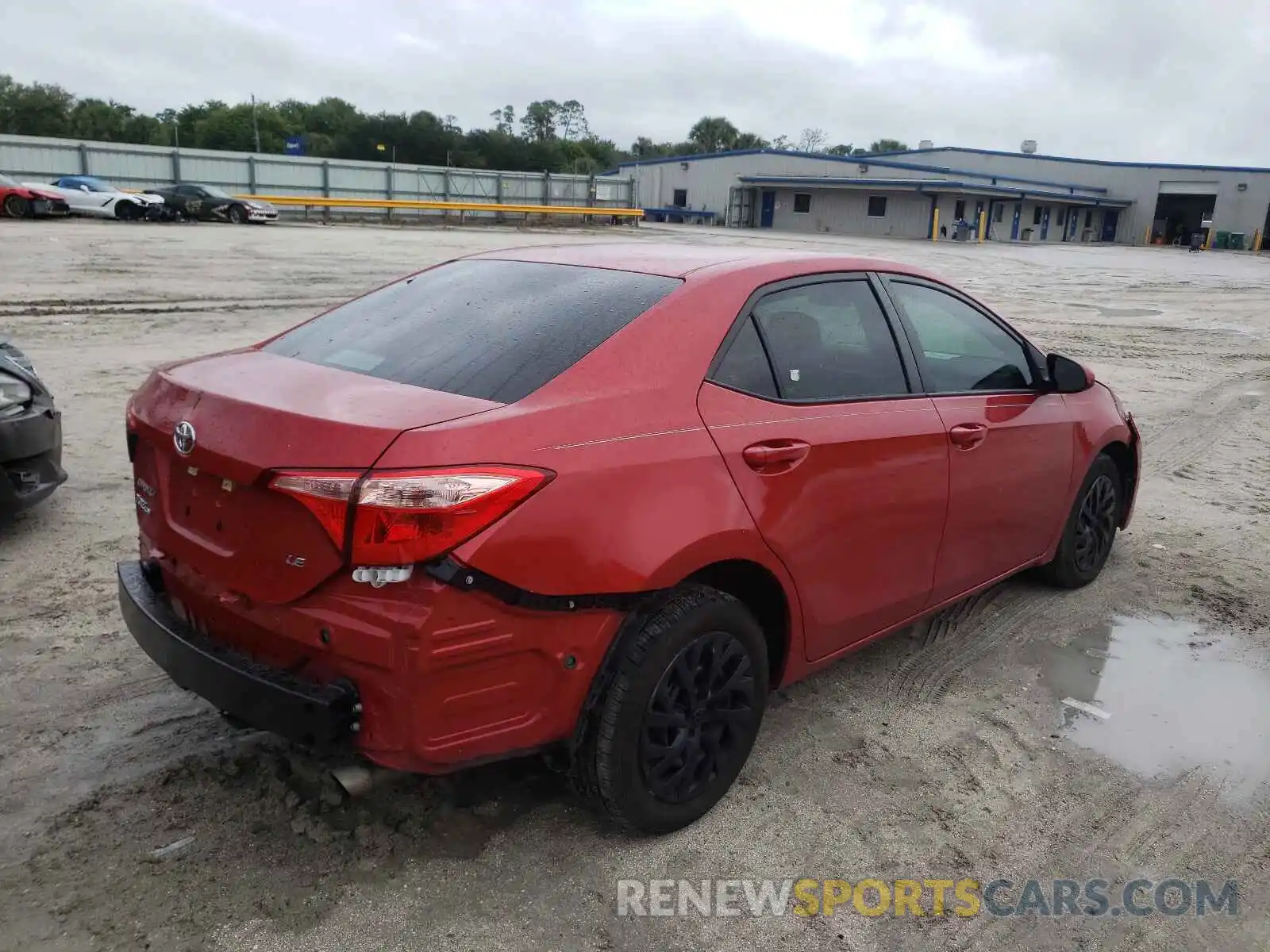 4 Photograph of a damaged car 5YFBURHE5KP942278 TOYOTA COROLLA 2019