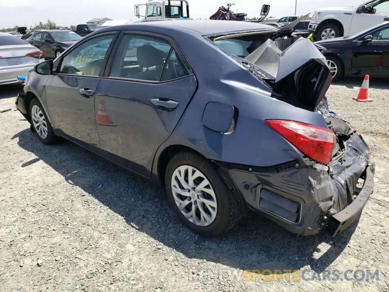 3 Photograph of a damaged car 5YFBURHE5KP942667 TOYOTA COROLLA 2019