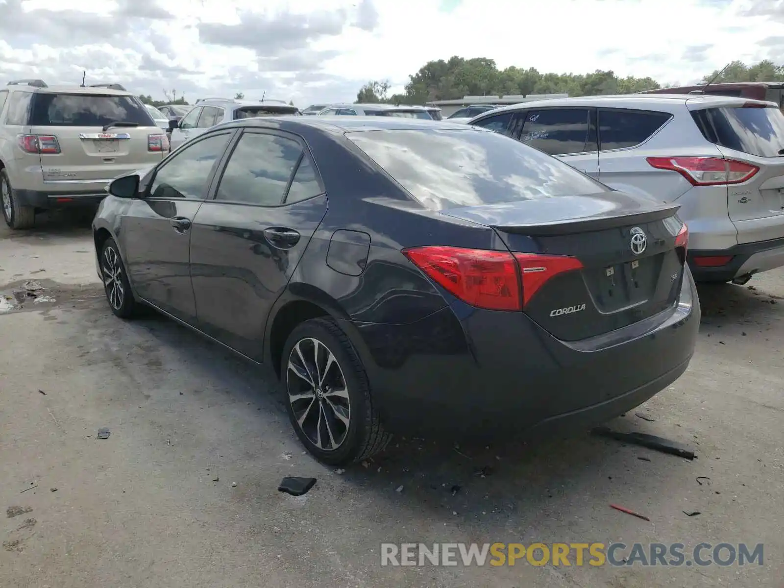 3 Photograph of a damaged car 5YFBURHE5KP942927 TOYOTA COROLLA 2019