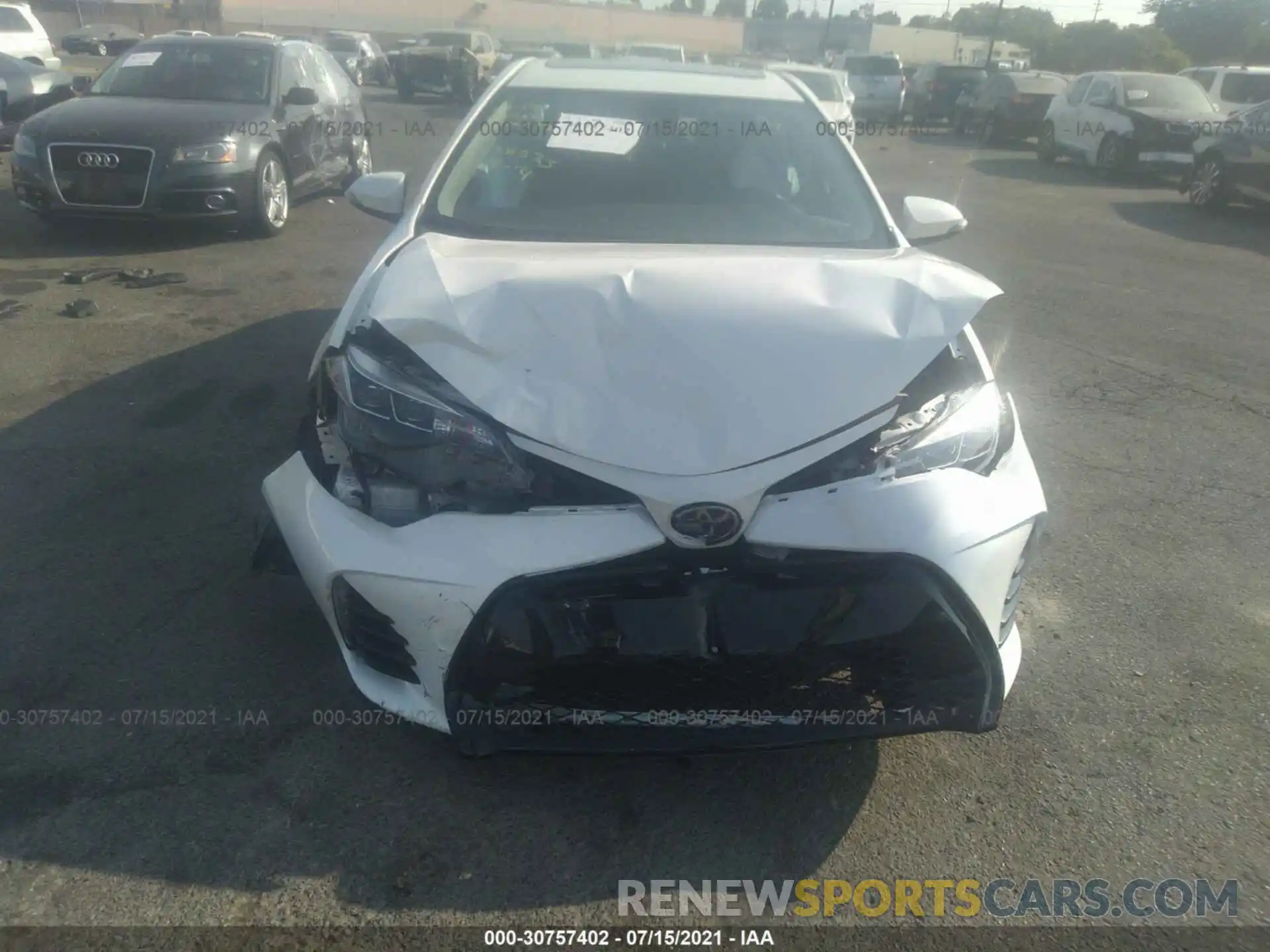 6 Photograph of a damaged car 5YFBURHE5KP943088 TOYOTA COROLLA 2019