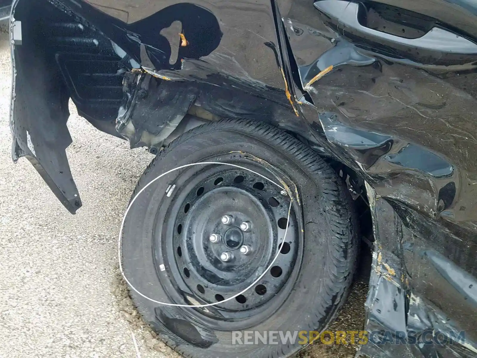 9 Фотография поврежденного автомобиля 5YFBURHE5KP943110 TOYOTA COROLLA 2019
