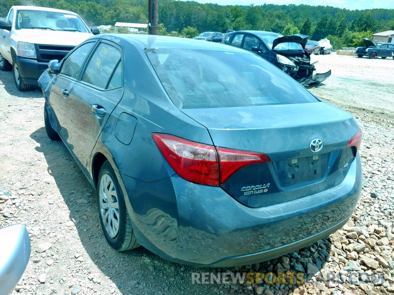 3 Фотография поврежденного автомобиля 5YFBURHE5KP943155 TOYOTA COROLLA 2019