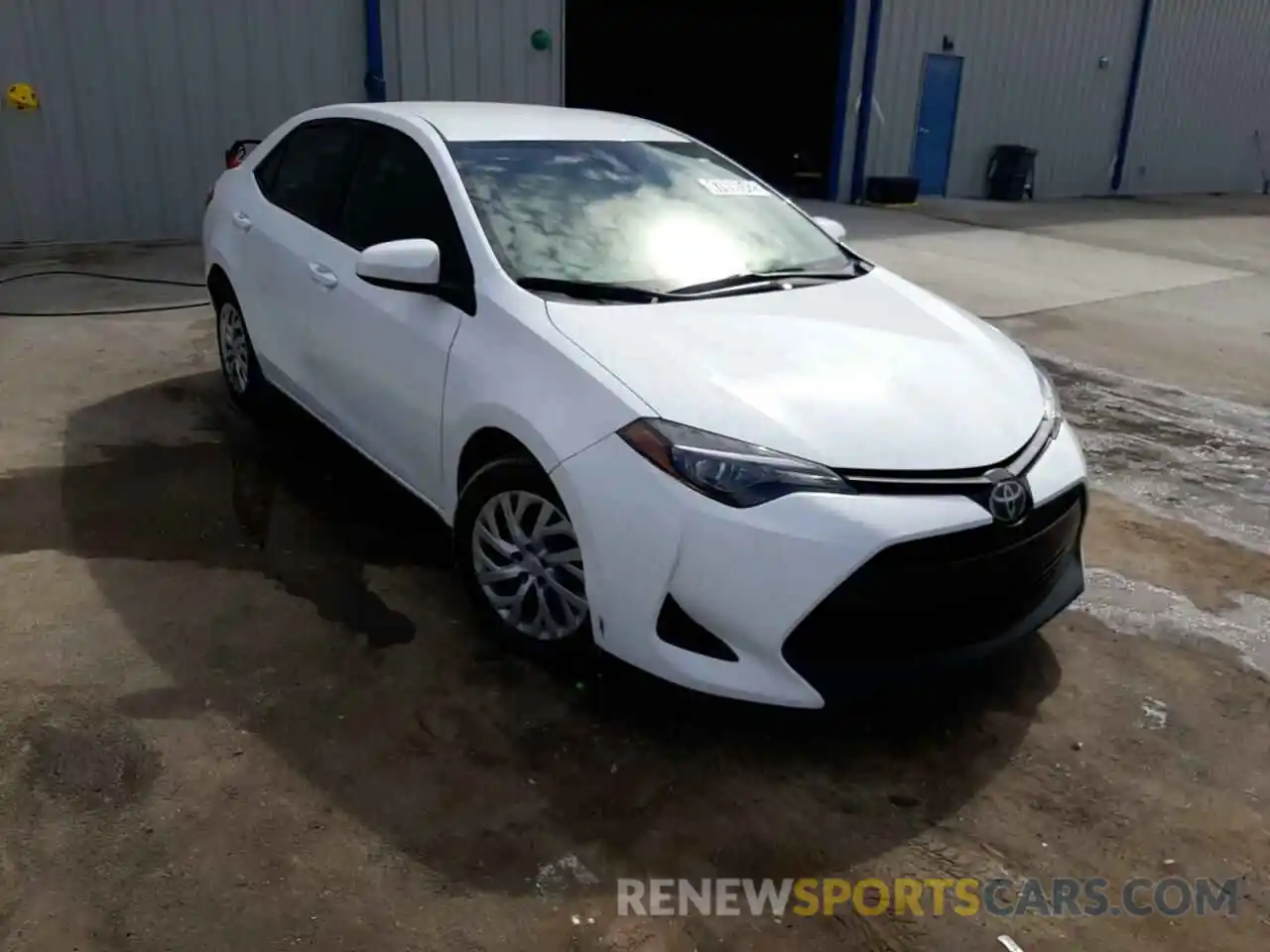 1 Photograph of a damaged car 5YFBURHE5KP943432 TOYOTA COROLLA 2019