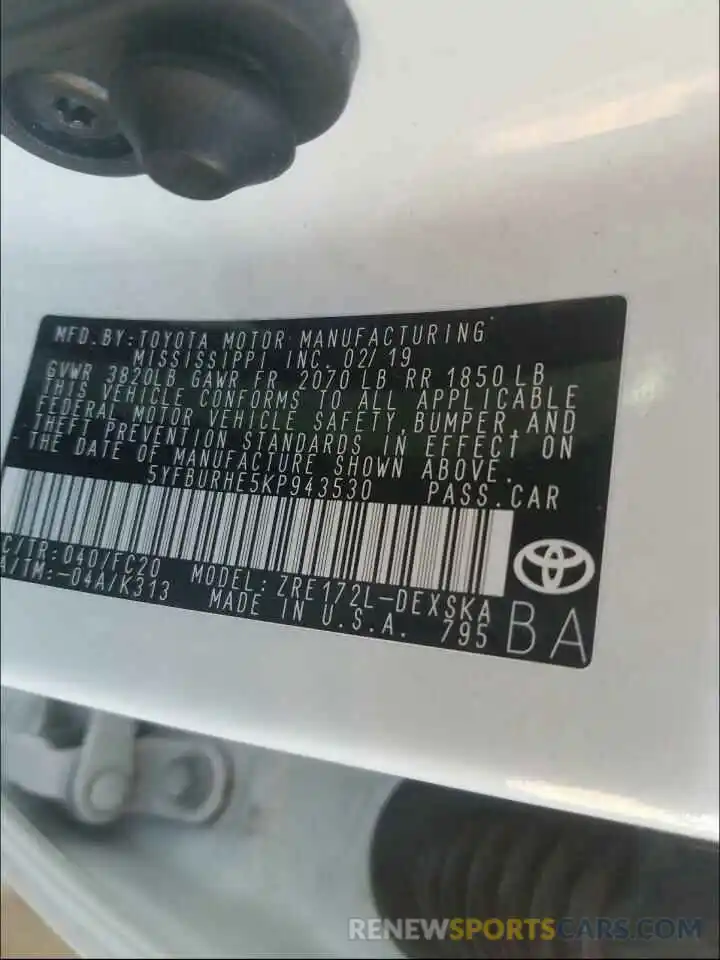 10 Photograph of a damaged car 5YFBURHE5KP943530 TOYOTA COROLLA 2019