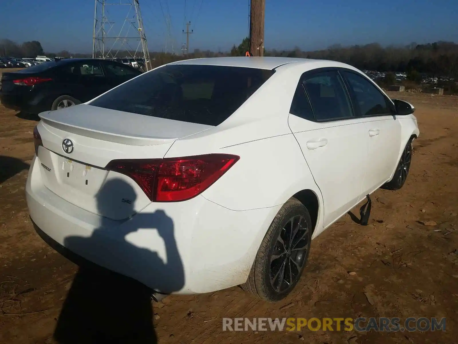 4 Photograph of a damaged car 5YFBURHE5KP943530 TOYOTA COROLLA 2019