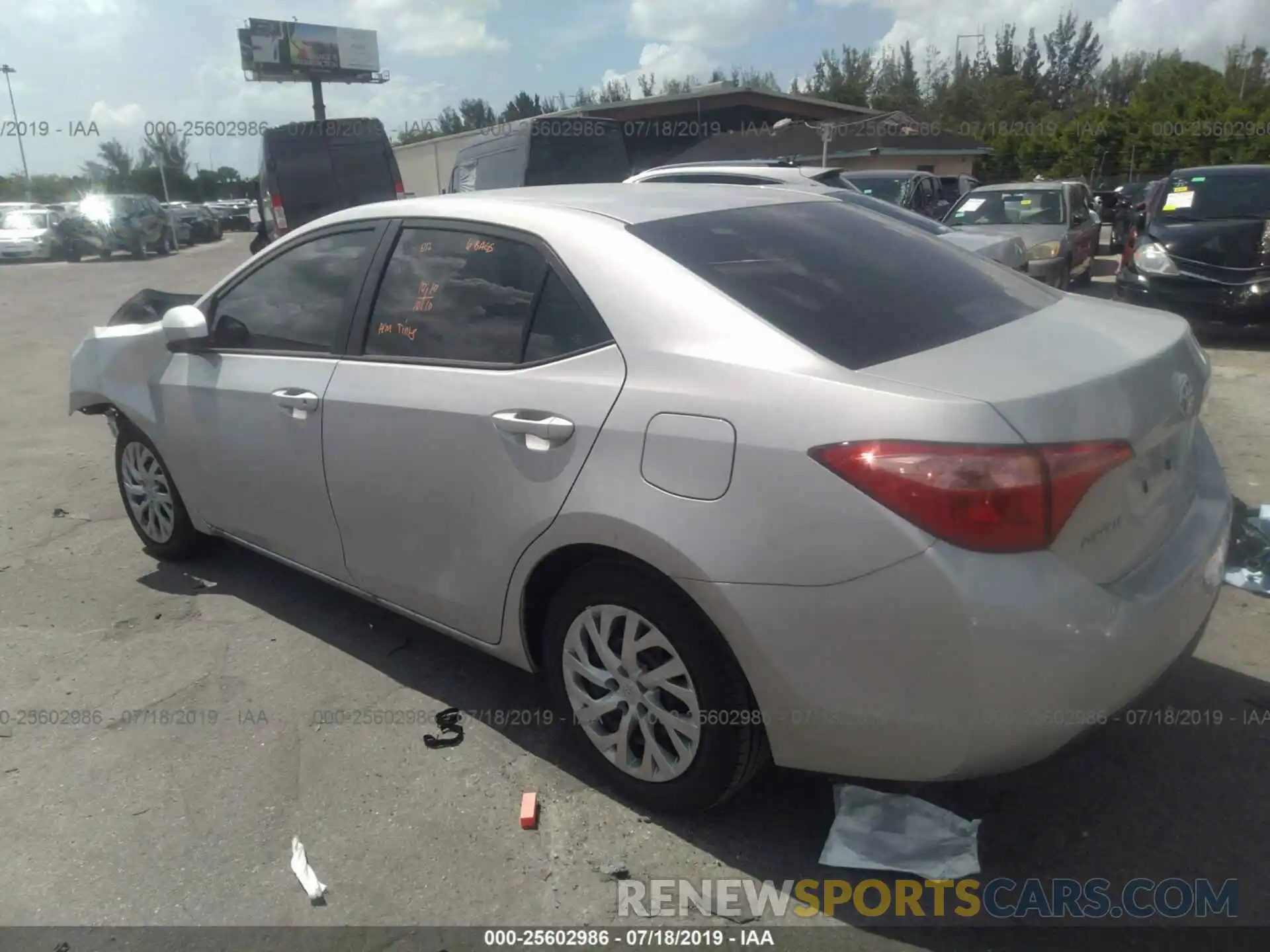 3 Photograph of a damaged car 5YFBURHE5KP943544 TOYOTA COROLLA 2019