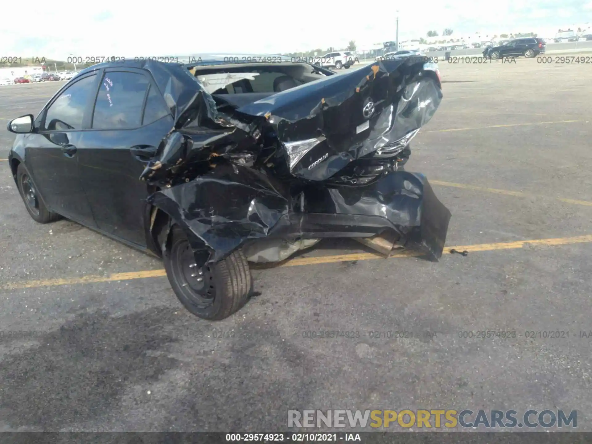 6 Photograph of a damaged car 5YFBURHE5KP943995 TOYOTA COROLLA 2019