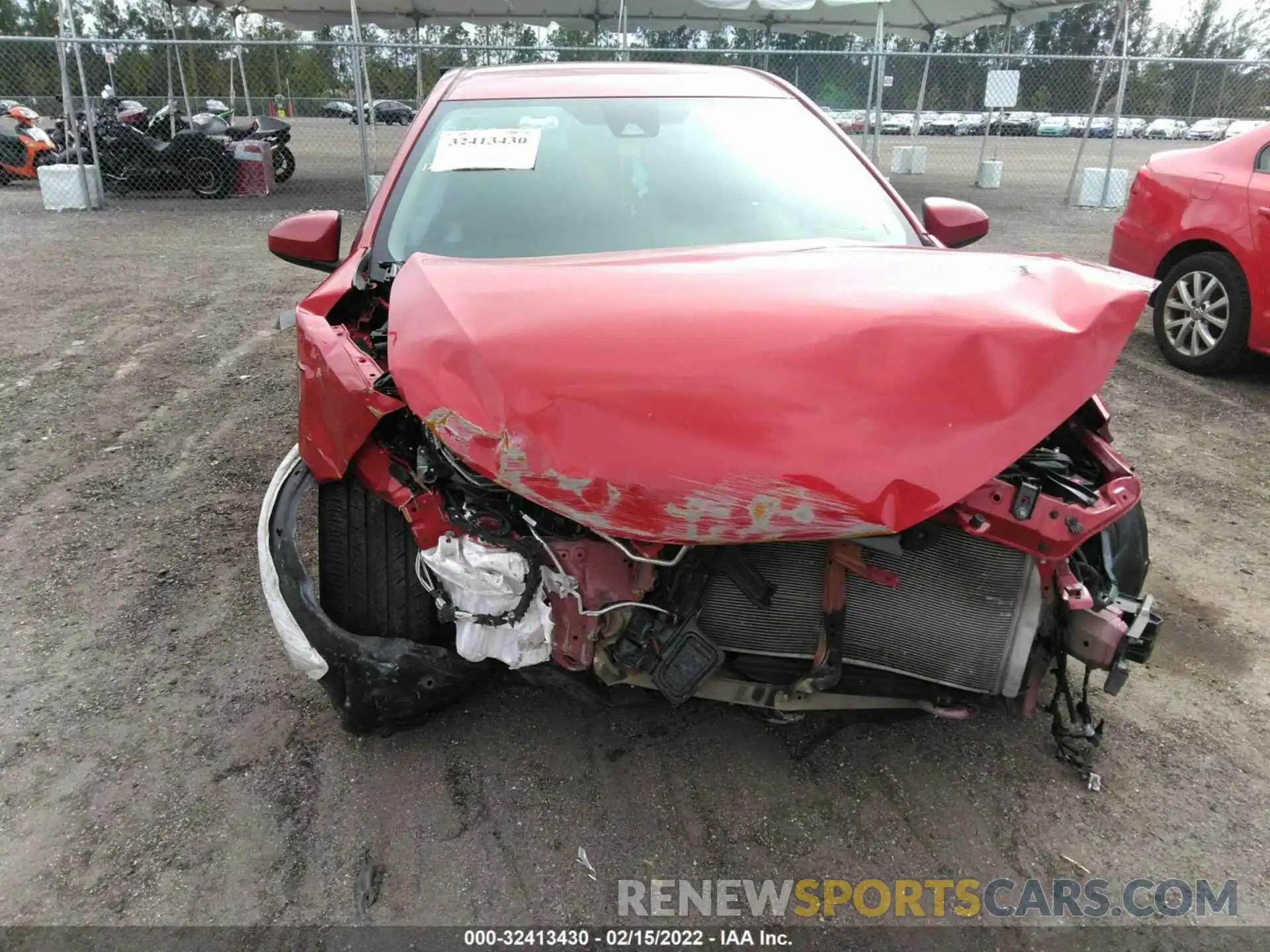 6 Photograph of a damaged car 5YFBURHE5KP944046 TOYOTA COROLLA 2019