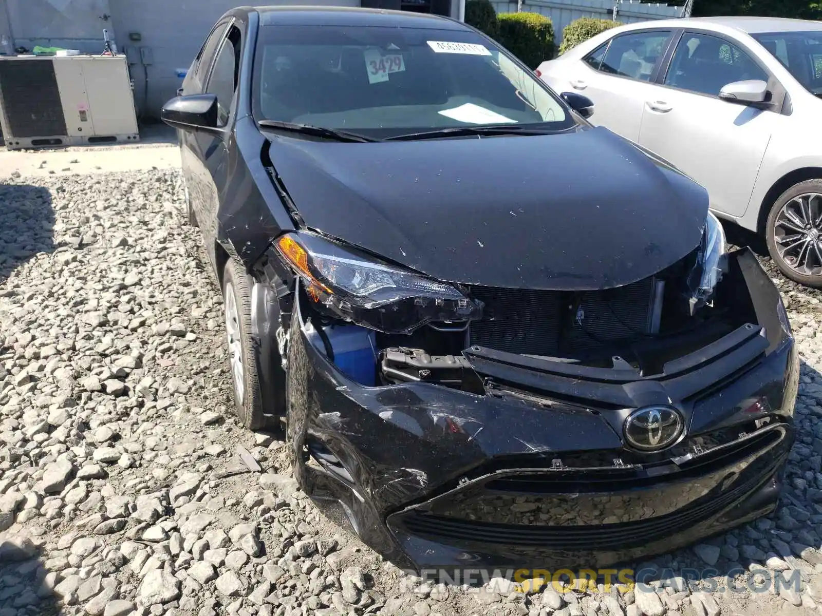 9 Photograph of a damaged car 5YFBURHE5KP944676 TOYOTA COROLLA 2019