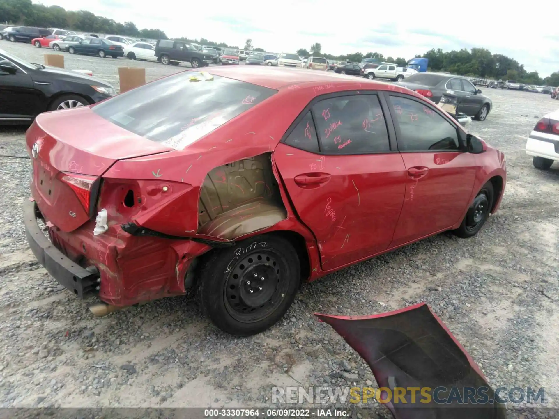 4 Photograph of a damaged car 5YFBURHE5KP945861 TOYOTA COROLLA 2019