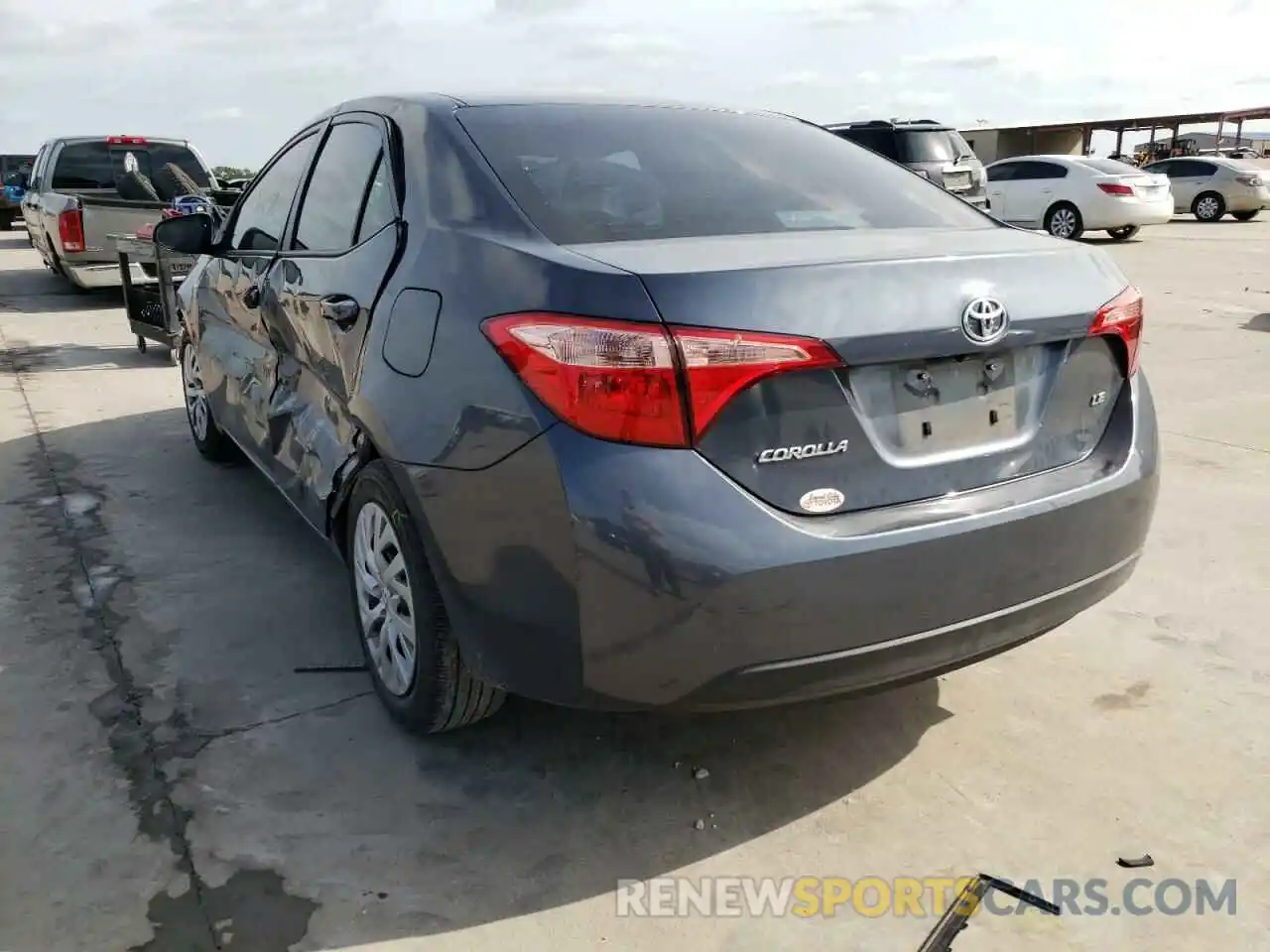 3 Photograph of a damaged car 5YFBURHE5KP946007 TOYOTA COROLLA 2019