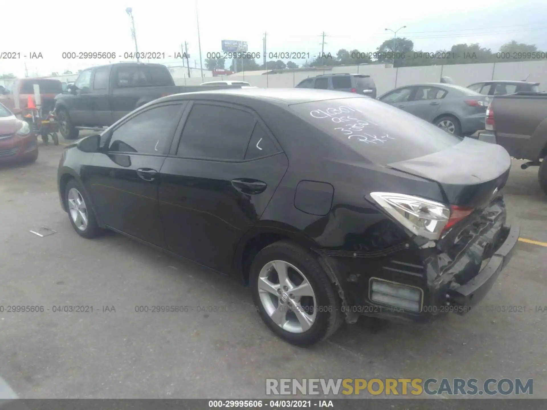 3 Photograph of a damaged car 5YFBURHE5KP946041 TOYOTA COROLLA 2019