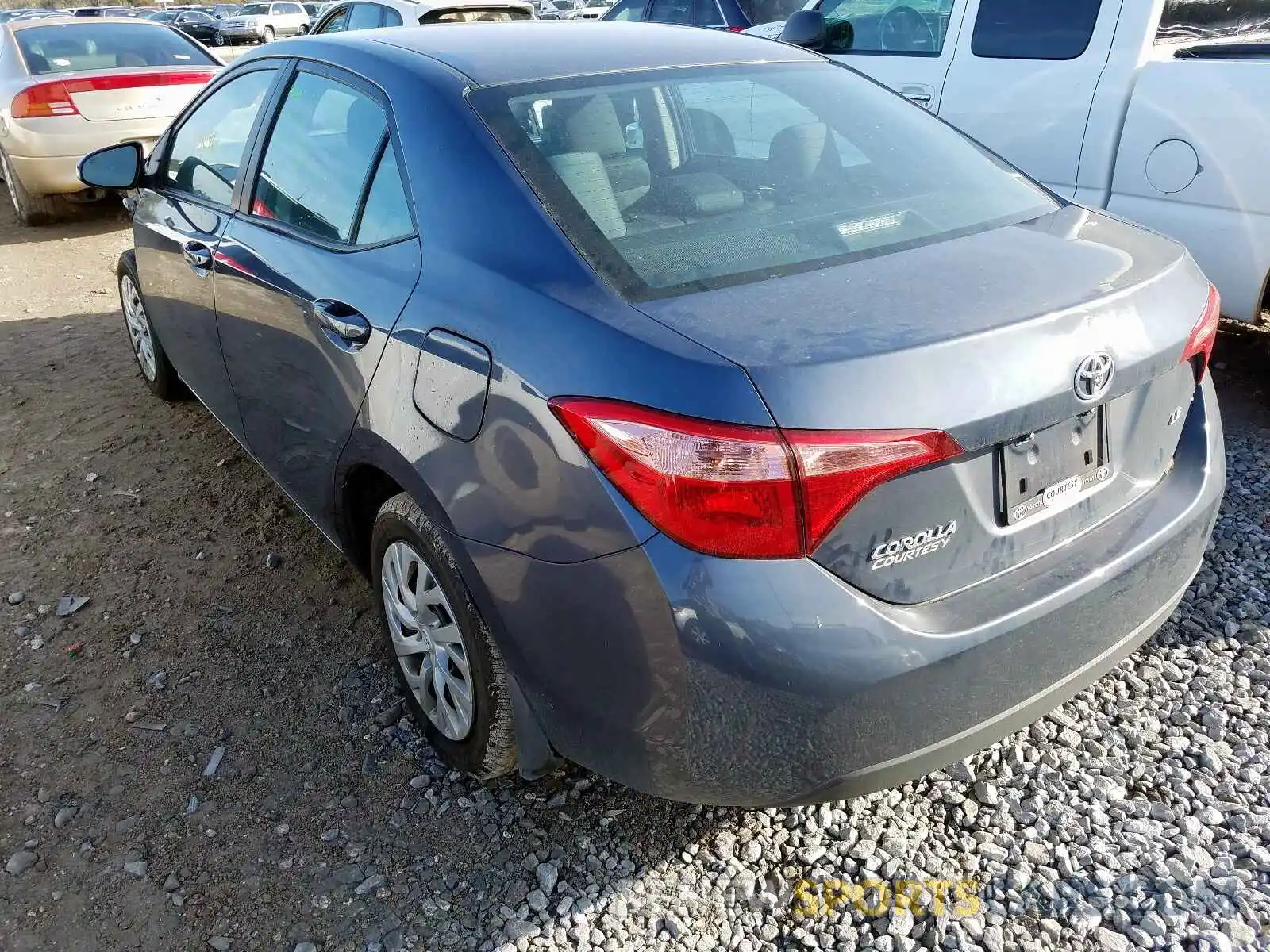 3 Photograph of a damaged car 5YFBURHE5KP946136 TOYOTA COROLLA 2019