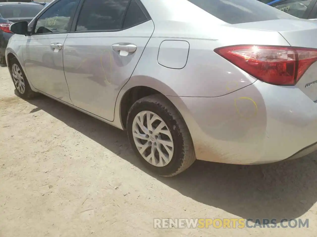 9 Photograph of a damaged car 5YFBURHE5KP946332 TOYOTA COROLLA 2019