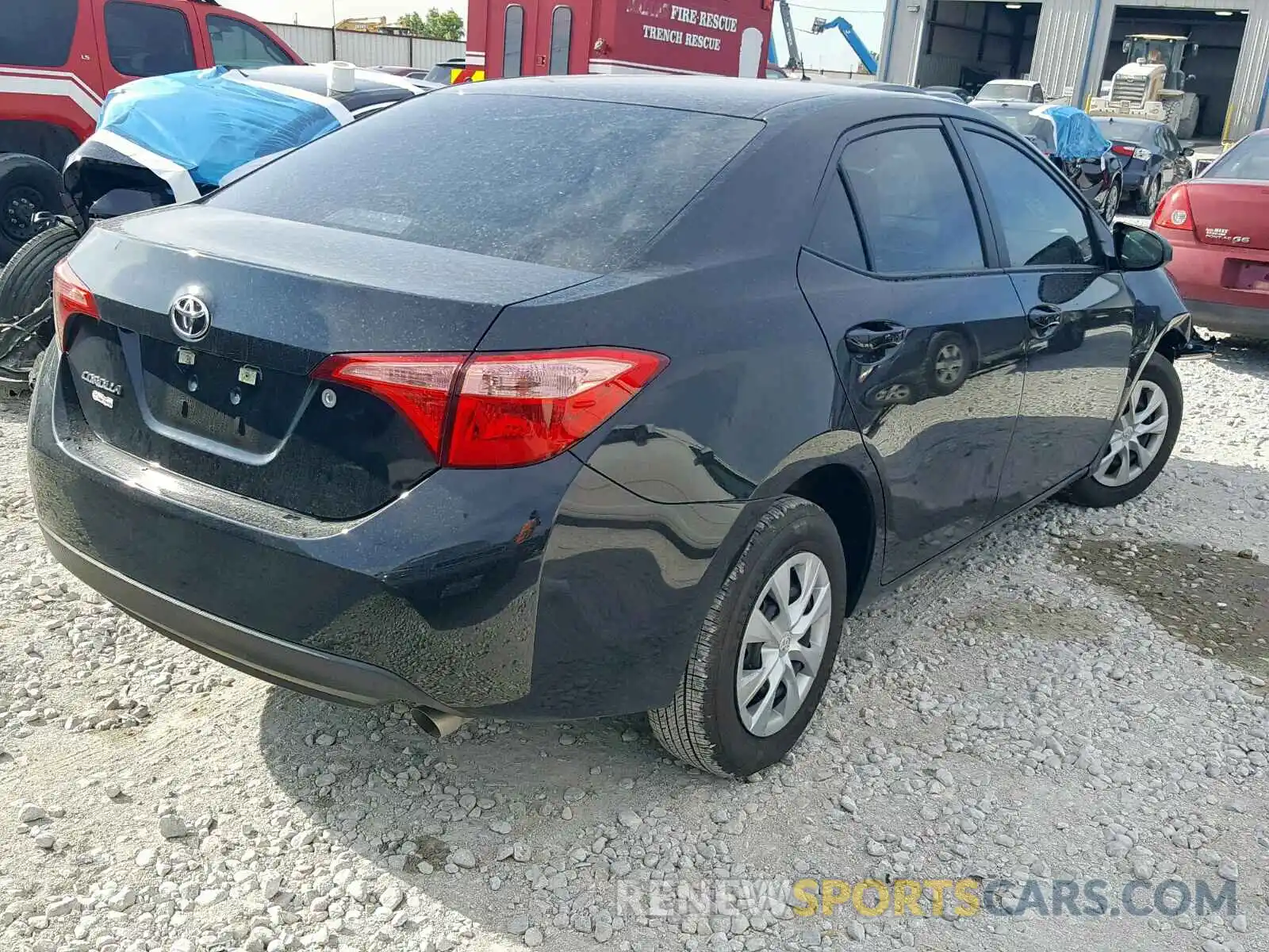 4 Photograph of a damaged car 5YFBURHE5KP946427 TOYOTA COROLLA 2019