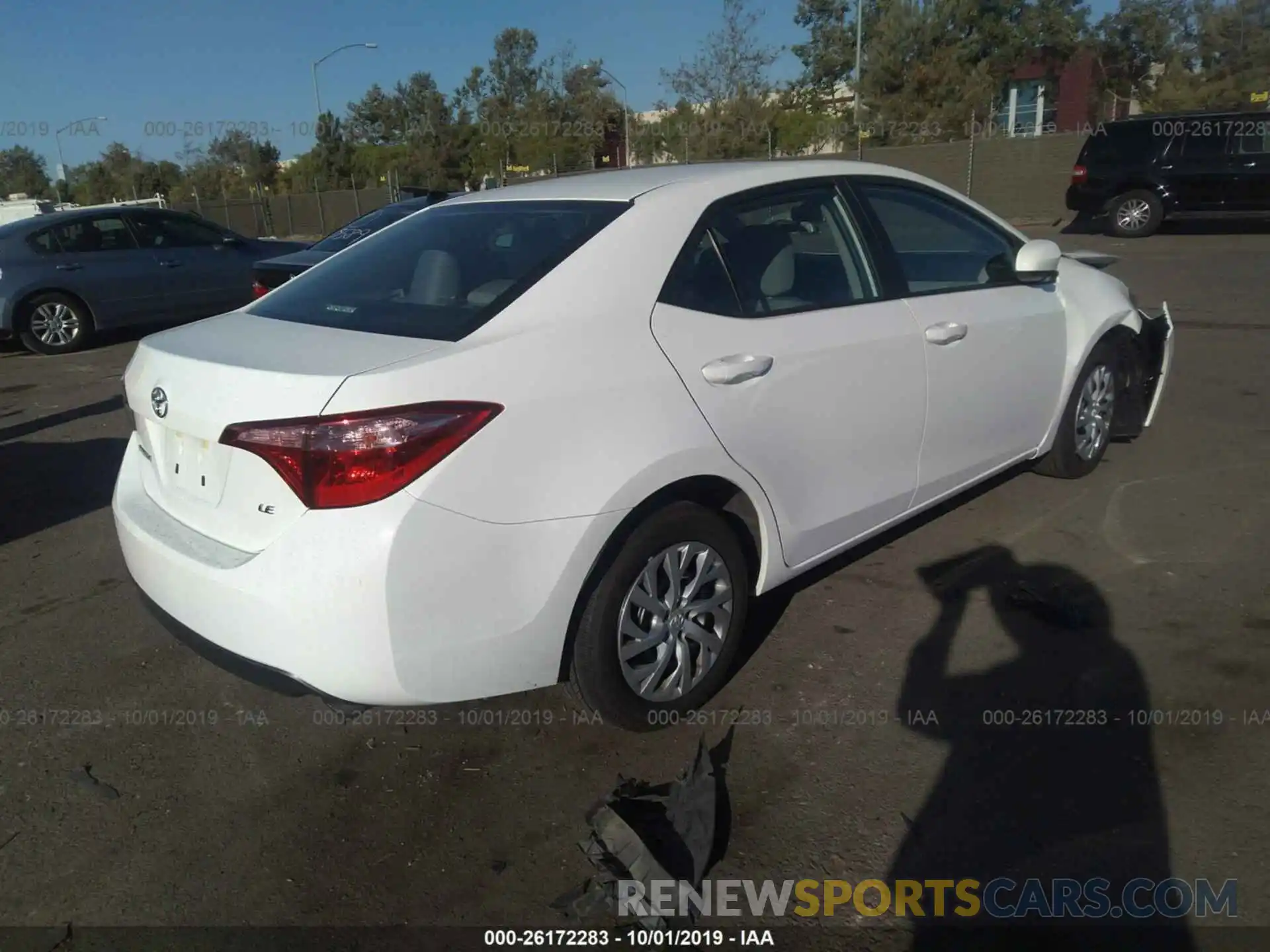 4 Photograph of a damaged car 5YFBURHE5KP946461 TOYOTA COROLLA 2019