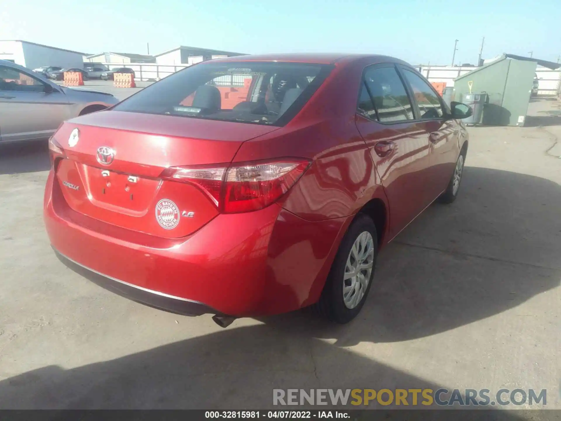 4 Photograph of a damaged car 5YFBURHE5KP946654 TOYOTA COROLLA 2019