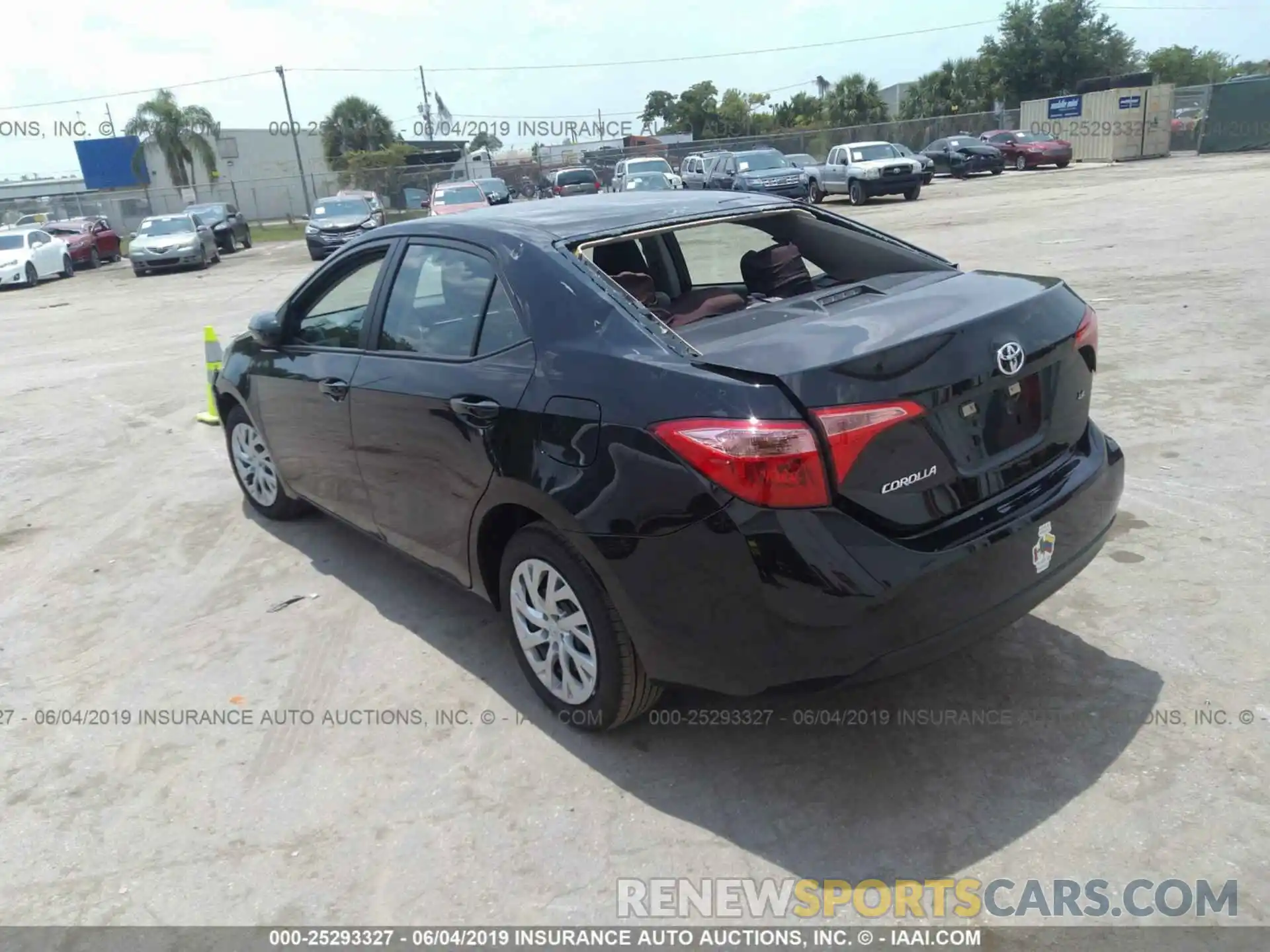 3 Photograph of a damaged car 5YFBURHE5KP946718 TOYOTA COROLLA 2019