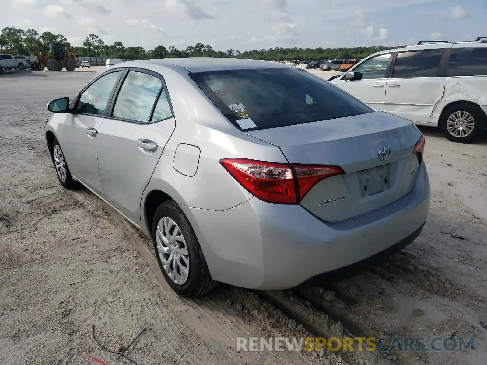 3 Photograph of a damaged car 5YFBURHE5KP947335 TOYOTA COROLLA 2019