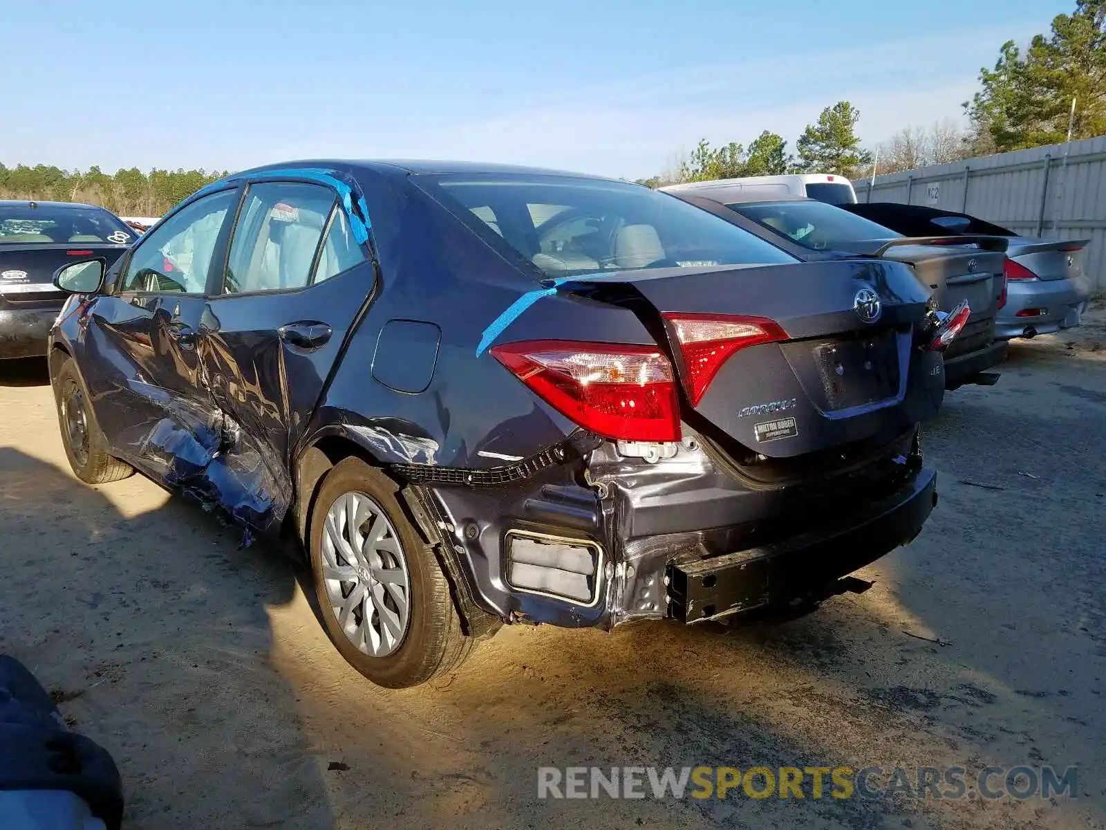 3 Photograph of a damaged car 5YFBURHE5KP947528 TOYOTA COROLLA 2019