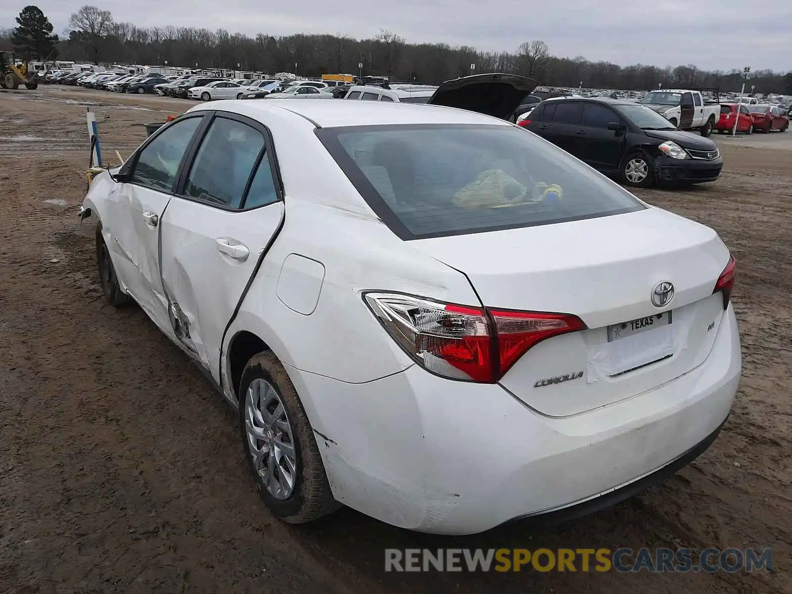 3 Photograph of a damaged car 5YFBURHE5KP947691 TOYOTA COROLLA 2019