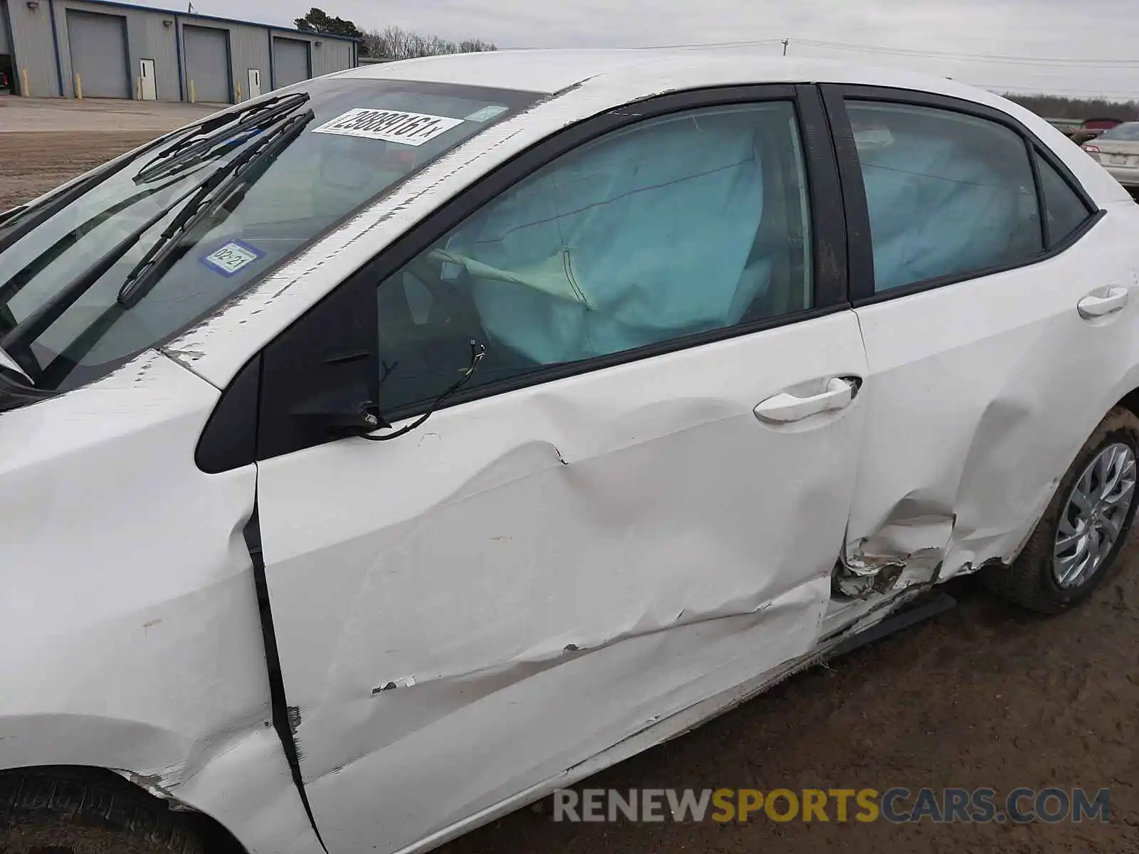 9 Photograph of a damaged car 5YFBURHE5KP947691 TOYOTA COROLLA 2019