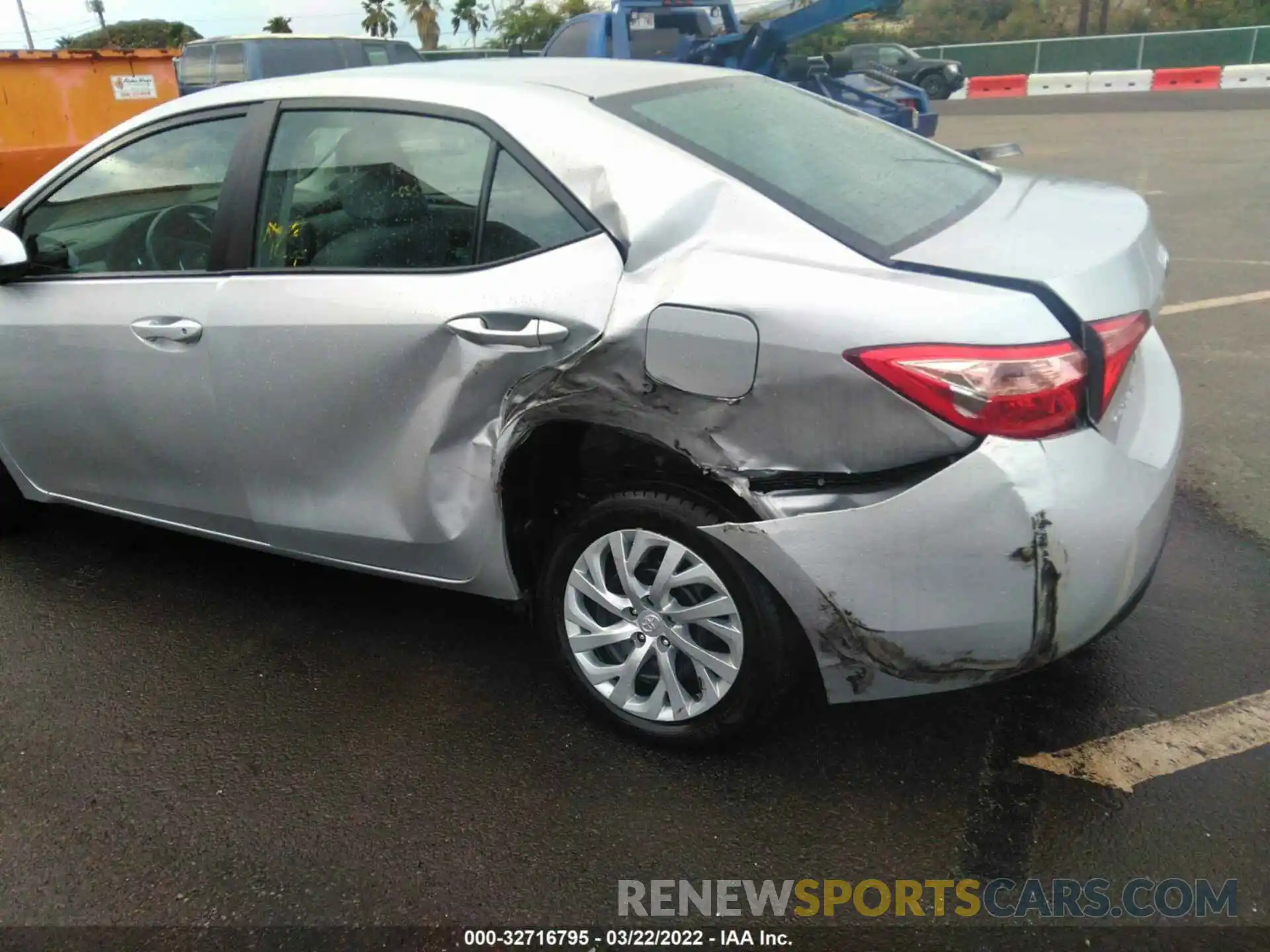 6 Photograph of a damaged car 5YFBURHE5KP947755 TOYOTA COROLLA 2019