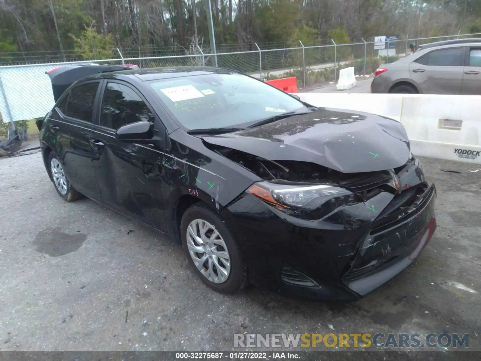 1 Photograph of a damaged car 5YFBURHE5KP947898 TOYOTA COROLLA 2019