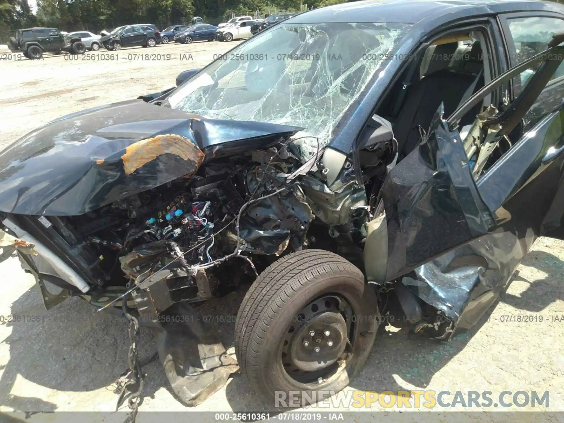 6 Photograph of a damaged car 5YFBURHE5KP948579 TOYOTA COROLLA 2019